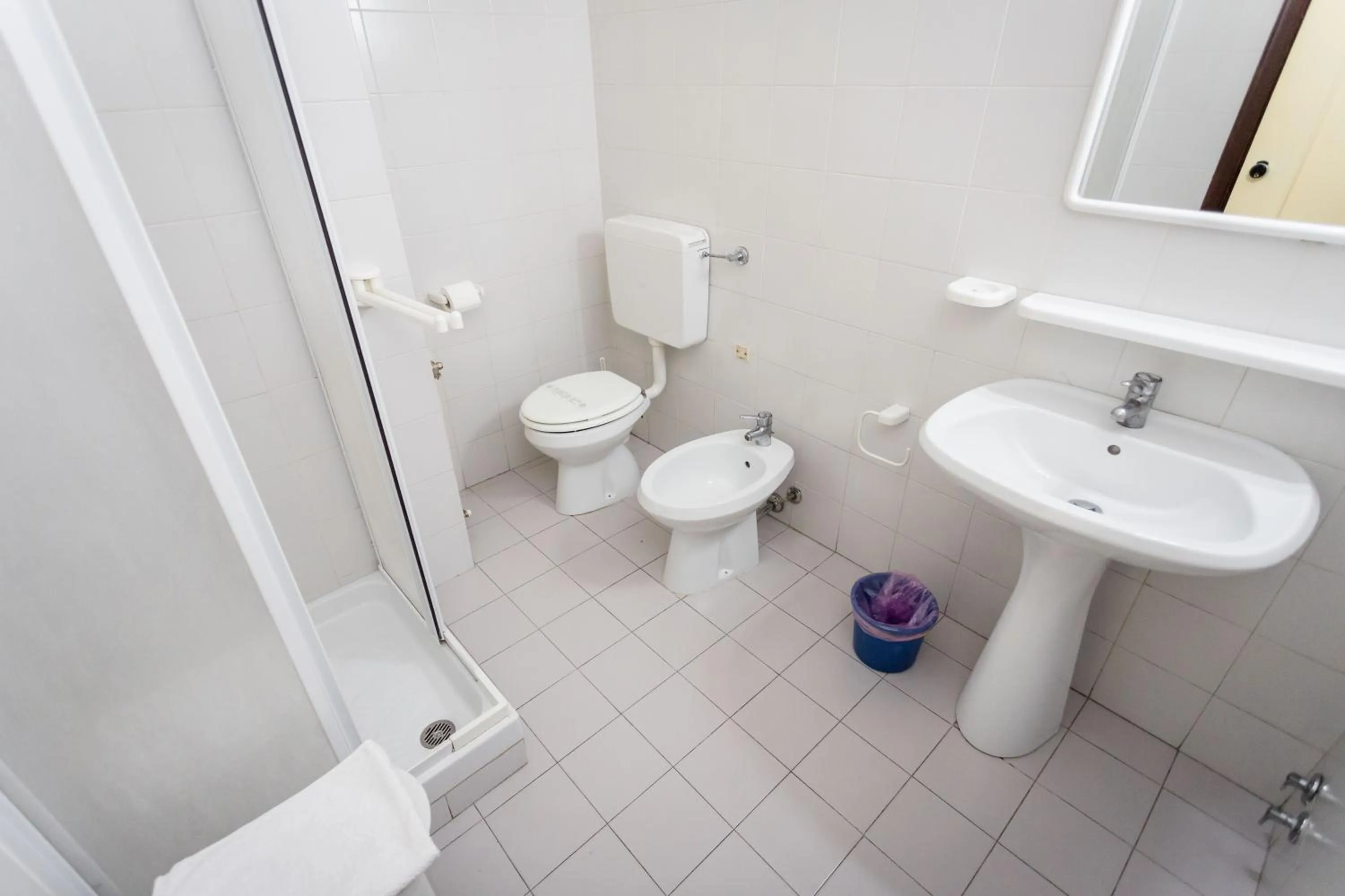 Shower in Mini Hotel