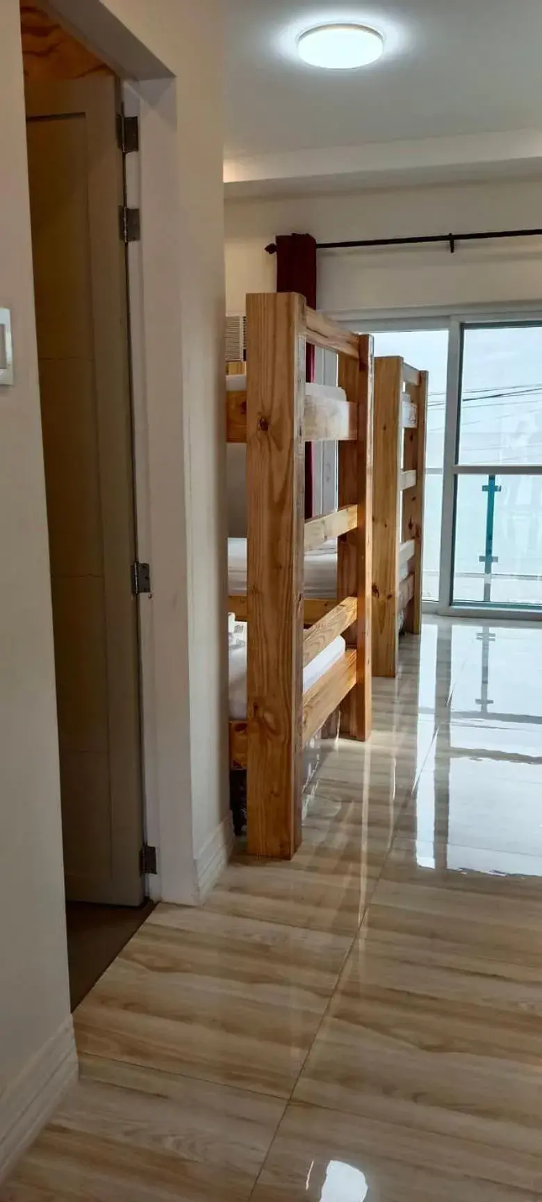 Quadruple Room with Balcony in Hotel Eight Fifty Quadruple Room with Balcony in Hotel Eight Fifty
