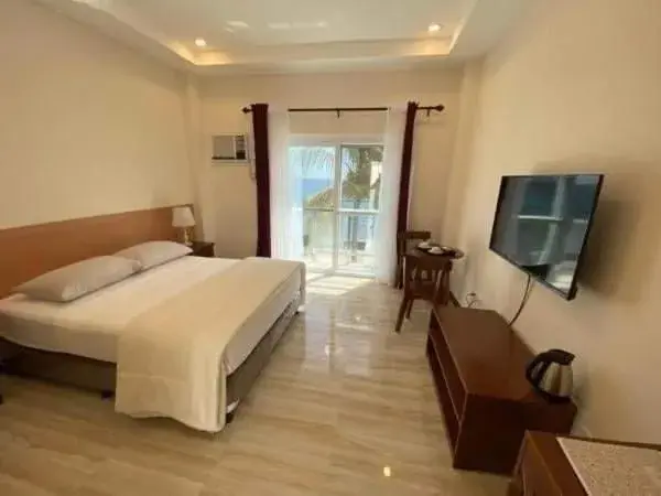 Deluxe Double Room with Balcony and Sea View in Hotel Eight Fifty Deluxe Double Room with Balcony and Sea View in Hotel Eight Fifty