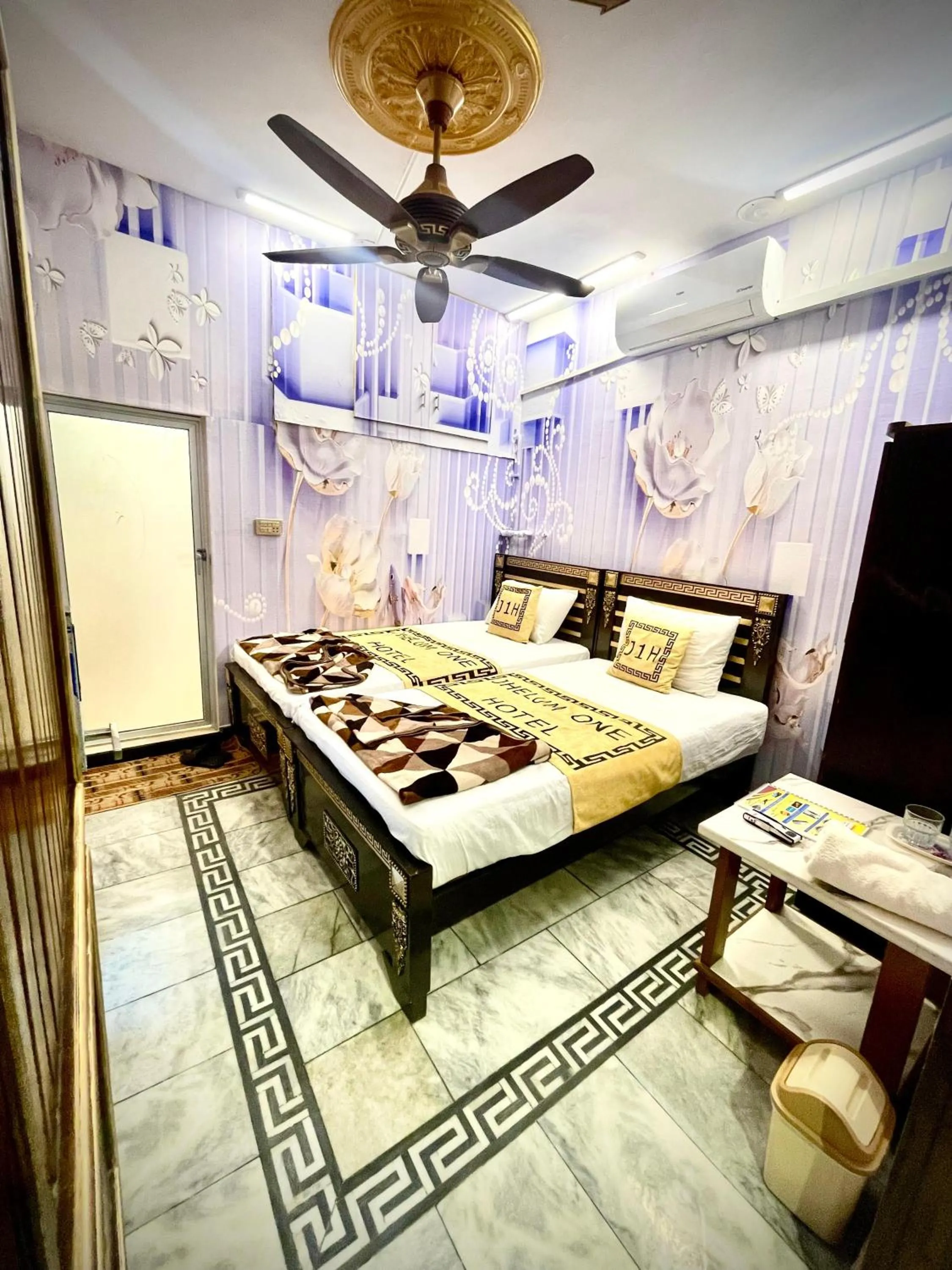 Hotel Khan Plaza