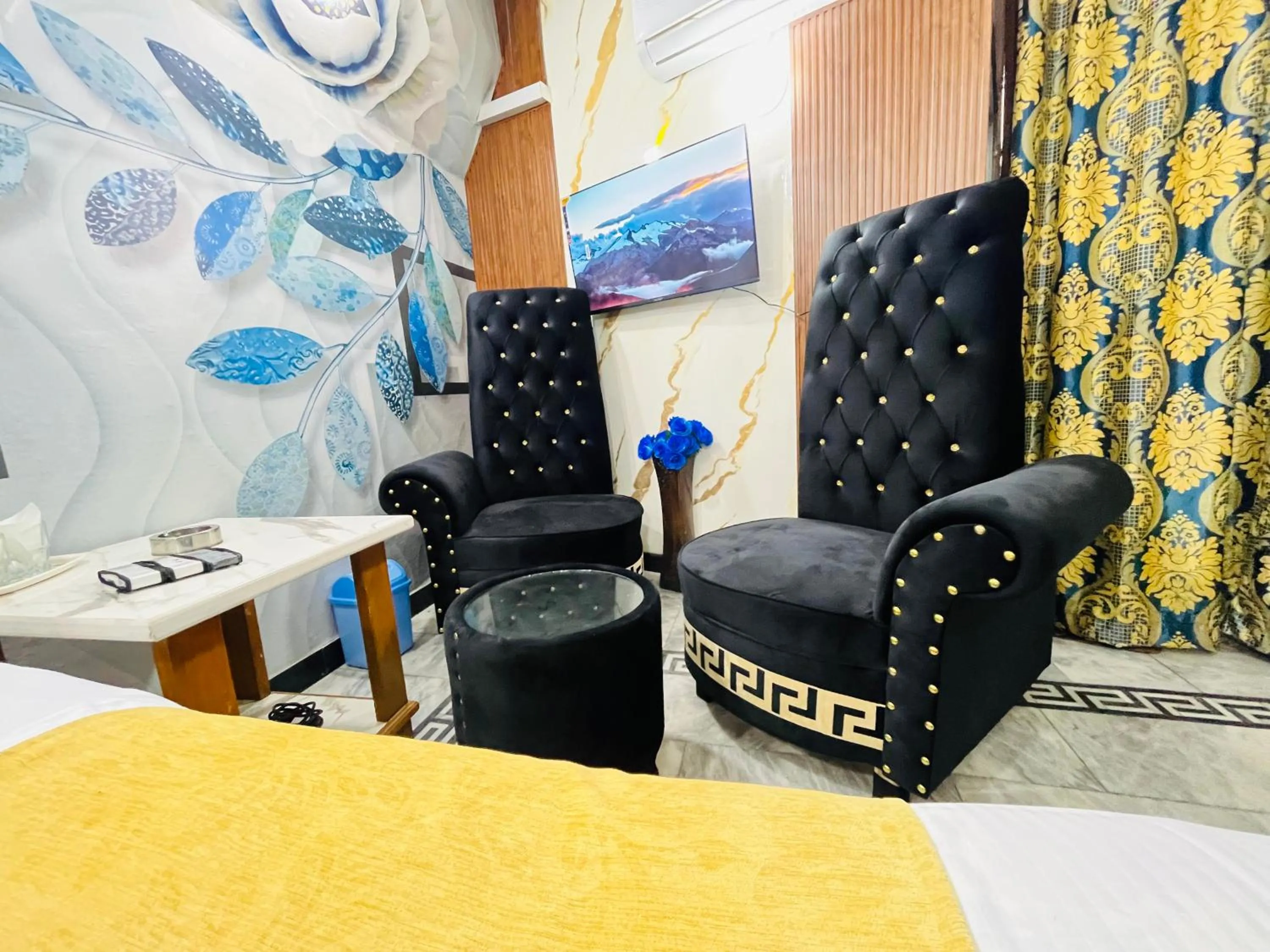 Hotel Khan Plaza