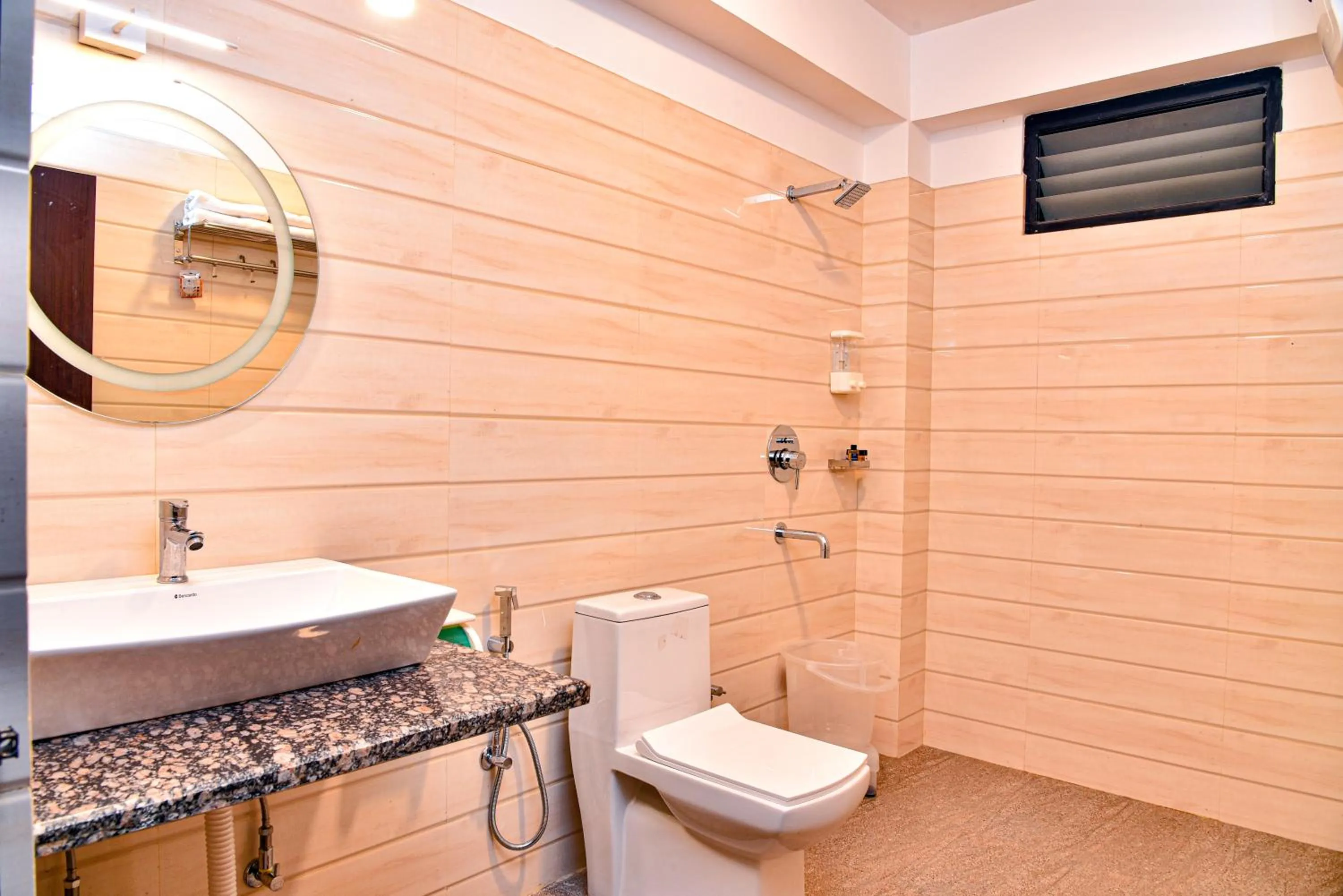 Bathroom in Rufina Lachung Kunga