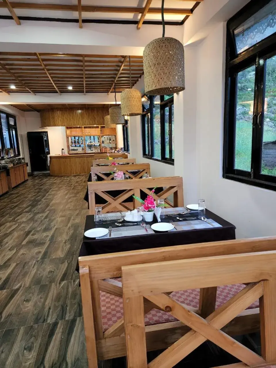 Restaurant/places to eat in Rufina Lachung Kunga Restaurant/places to eat in Rufina Lachung Kunga