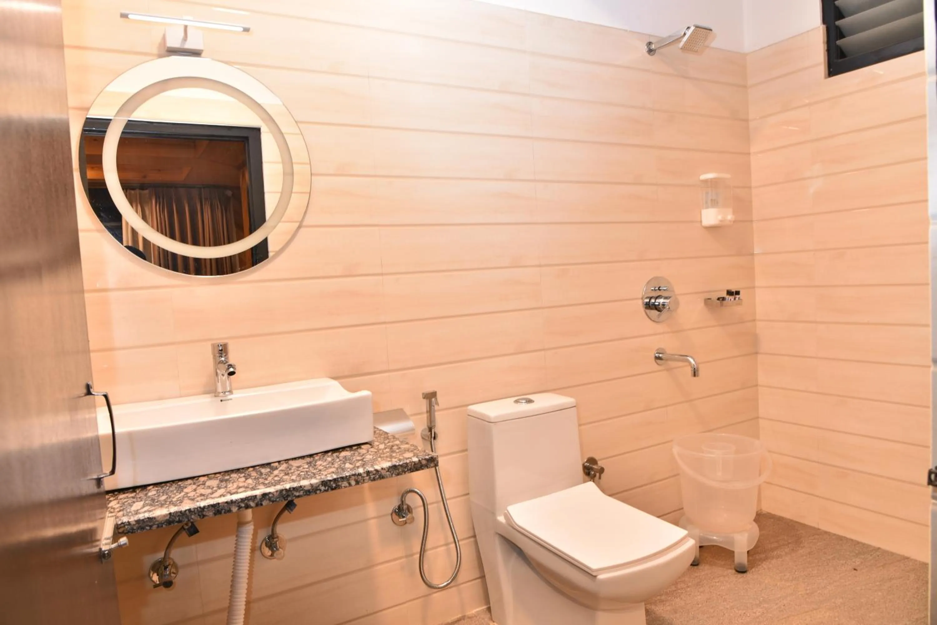 Bathroom in Rufina Lachung Kunga