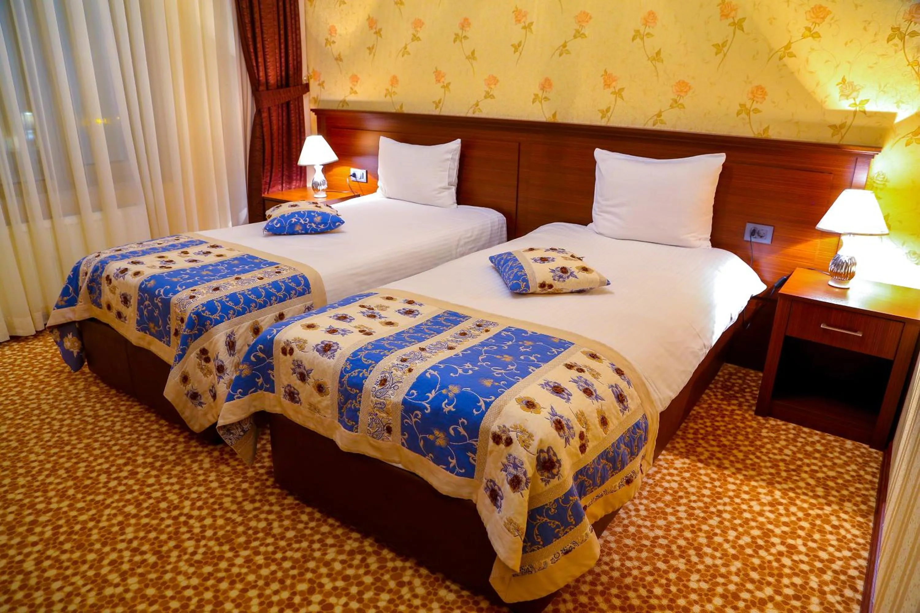 Bed in Central Park Baku