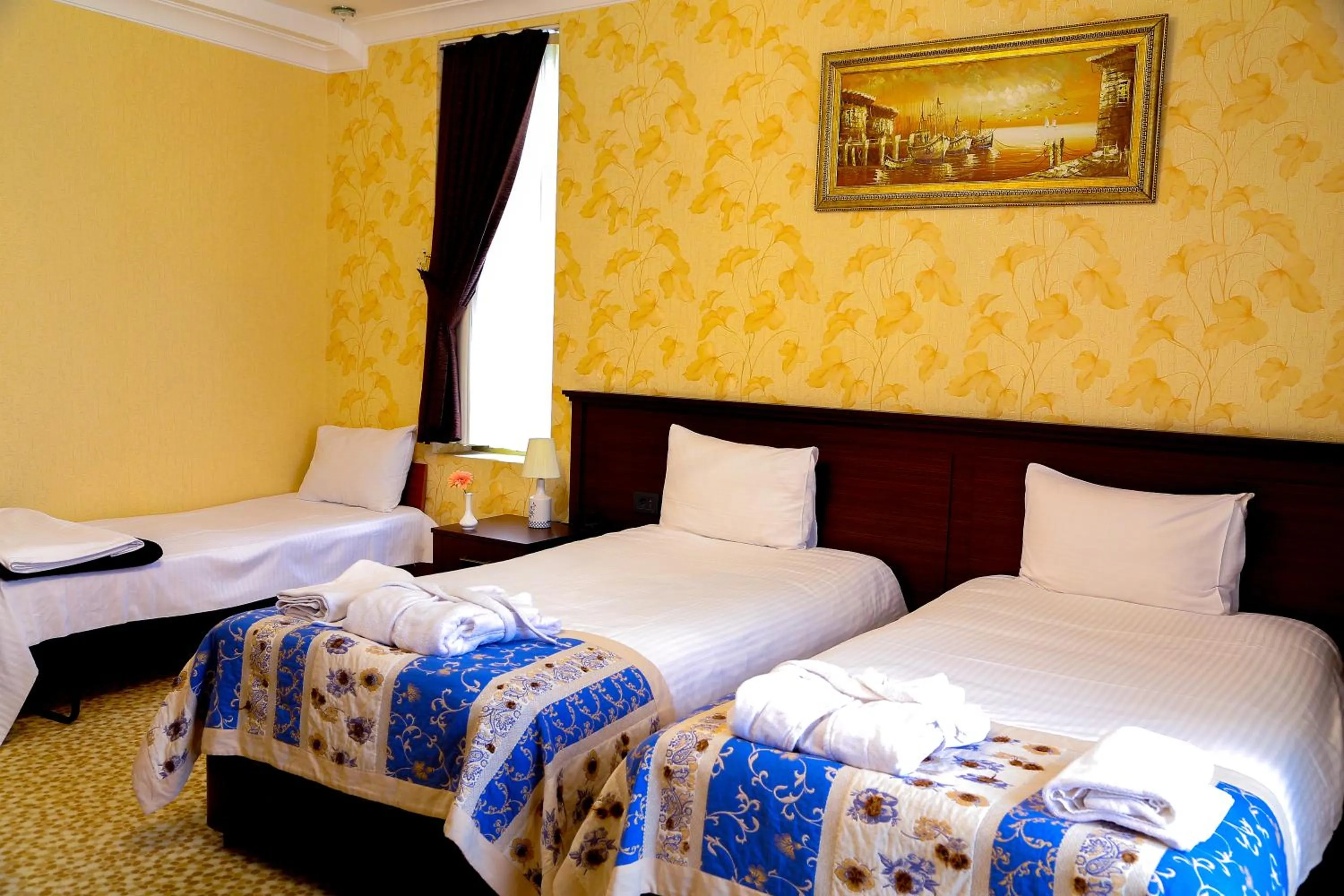 Bed in Central Park Baku