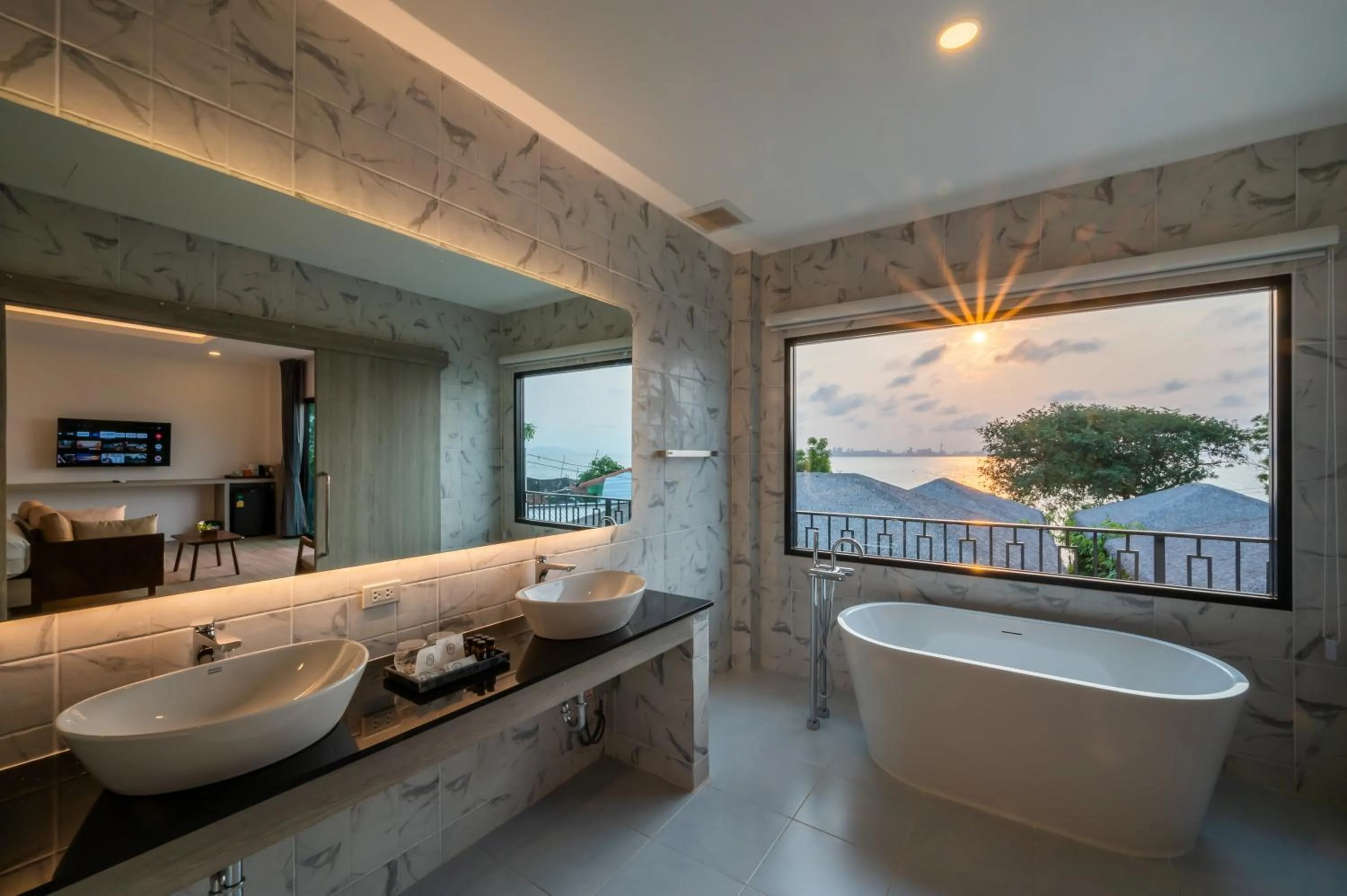 Deluxe Double Room with Bath in rocco villa