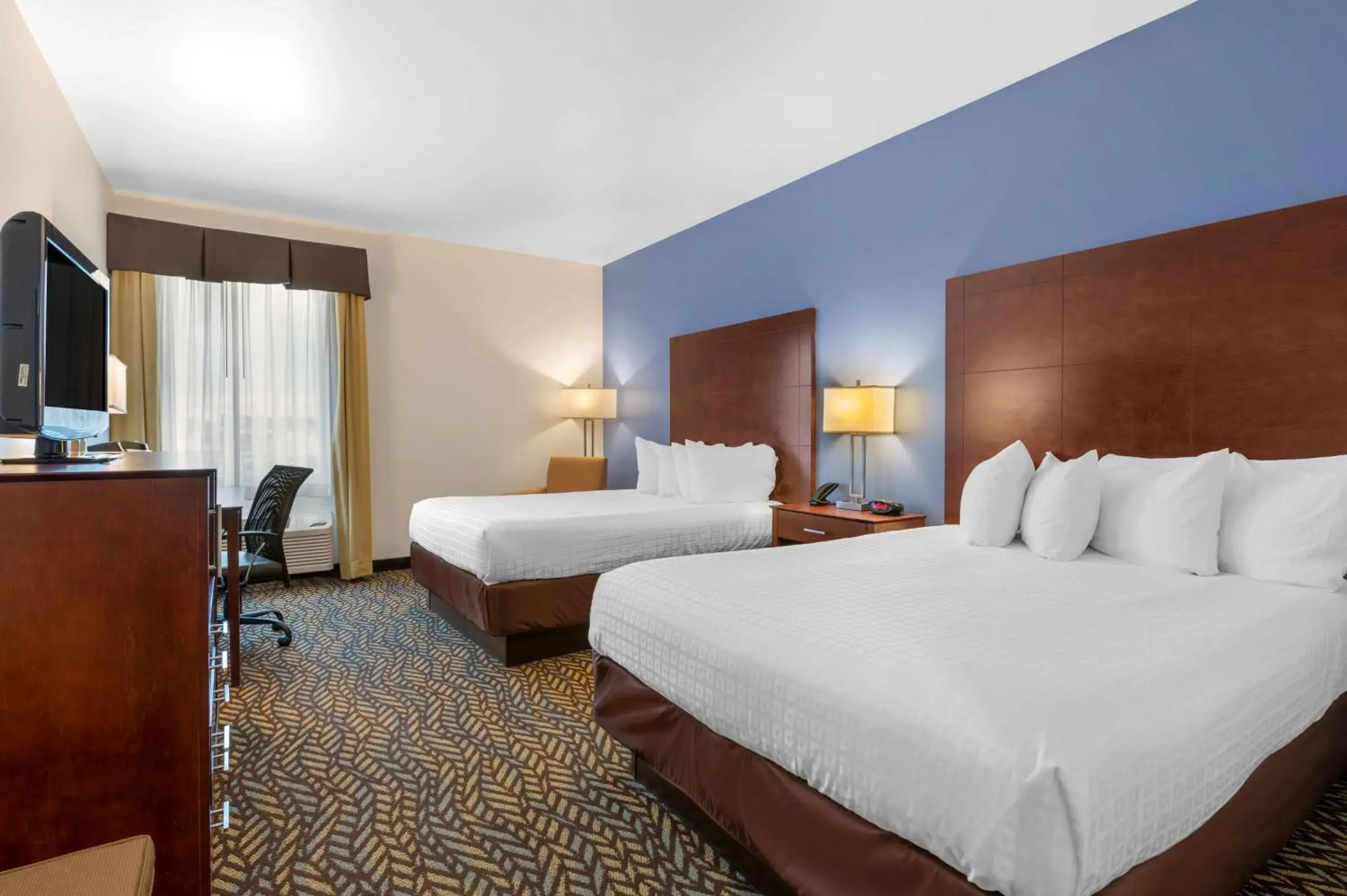 Bedroom, Bed in Best Western Plus Covered Bridge Inn Bedroom, Bed in Best Western Plus Covered Bridge Inn