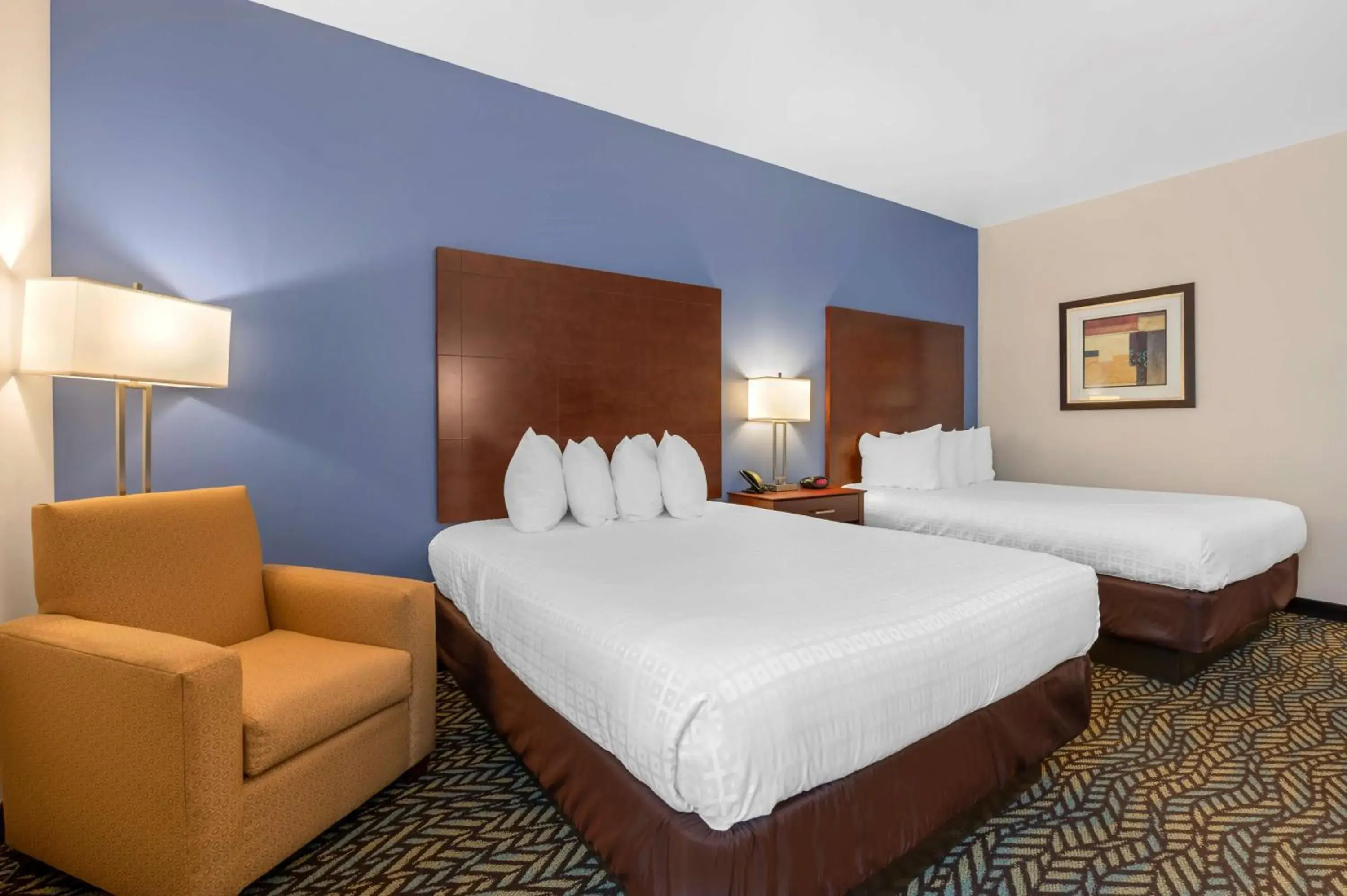 Bedroom, Bed in Best Western Plus Covered Bridge Inn Bedroom, Bed in Best Western Plus Covered Bridge Inn