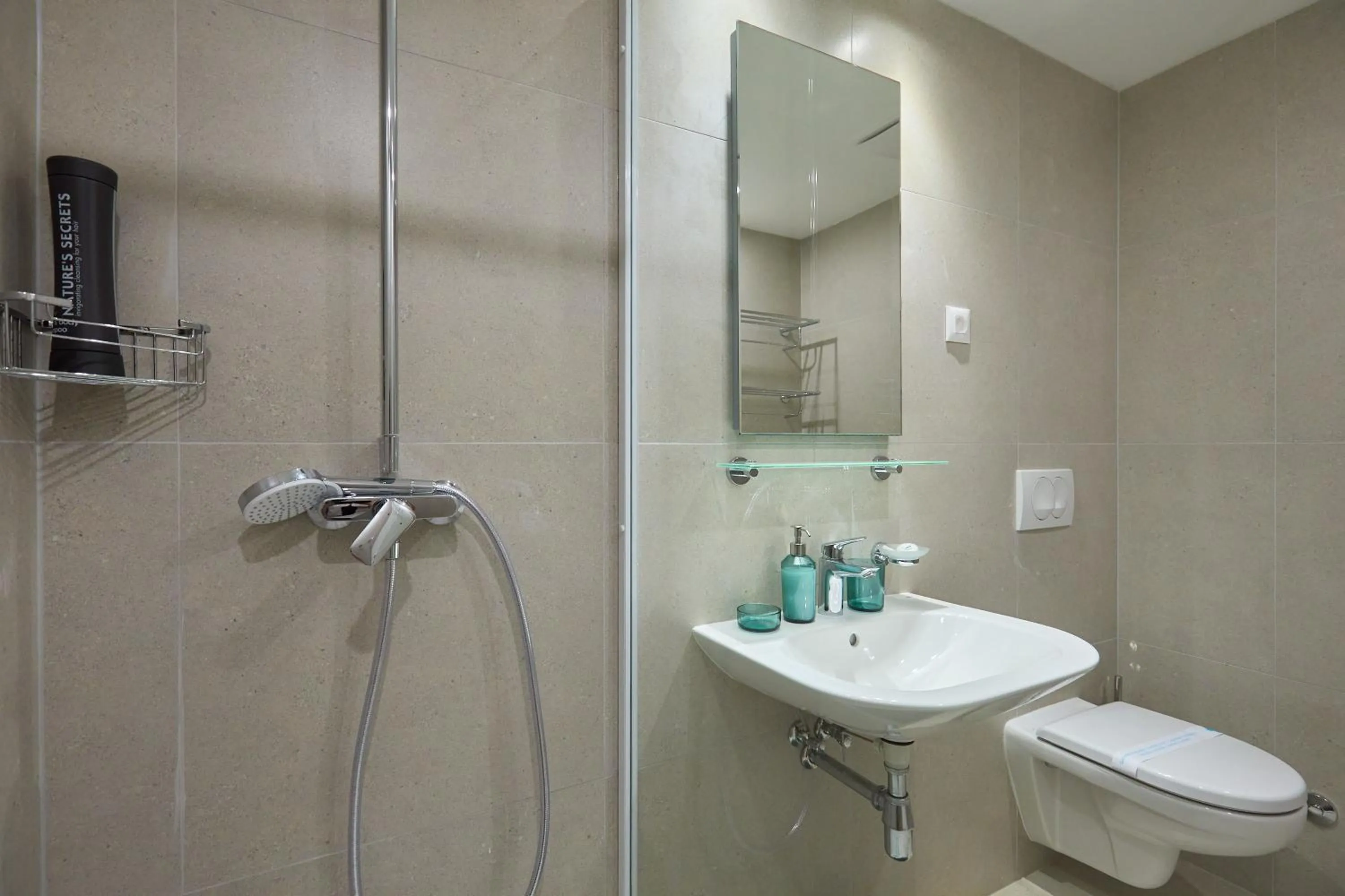 Toilet in DOMINIUM CITY SUITES