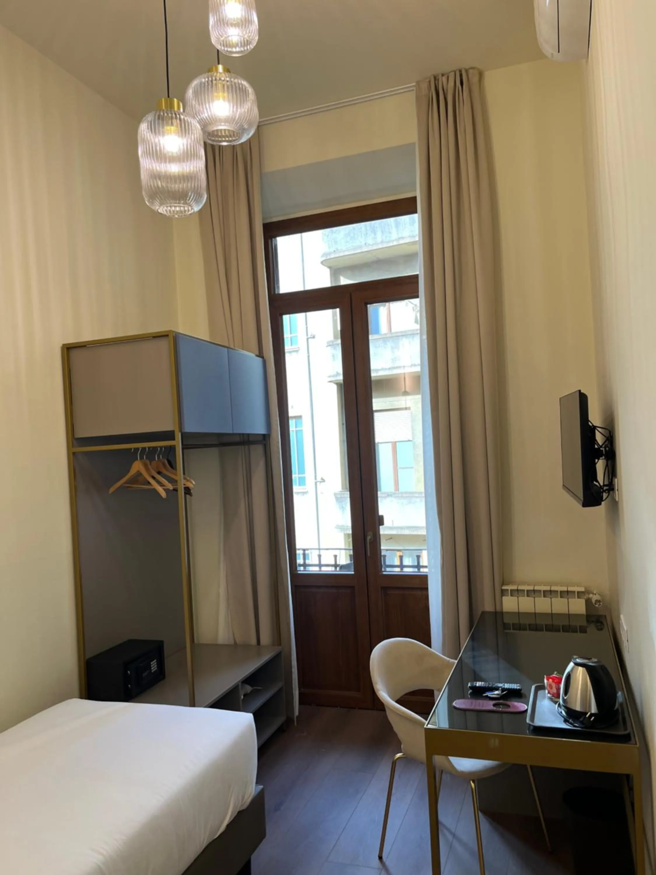 Bed in Hotel Duca D'Aosta