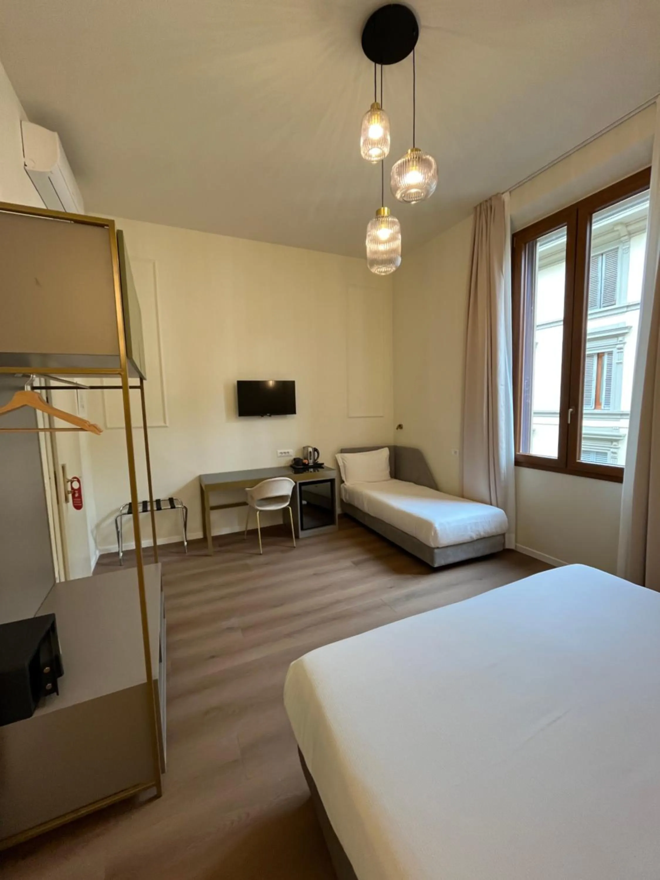 Bed in Hotel Duca D'Aosta