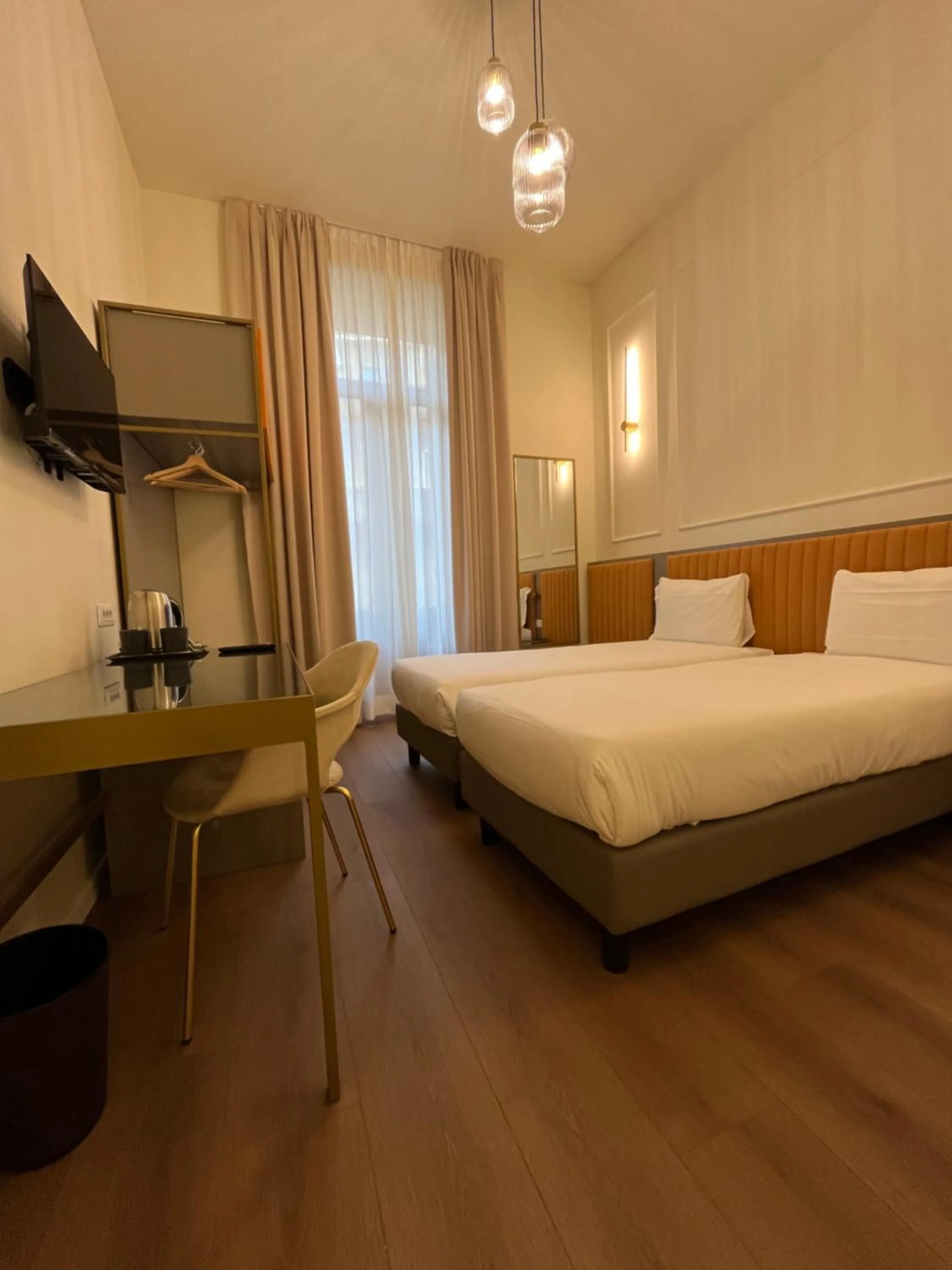 TV and multimedia, Bed in Hotel Duca D'Aosta