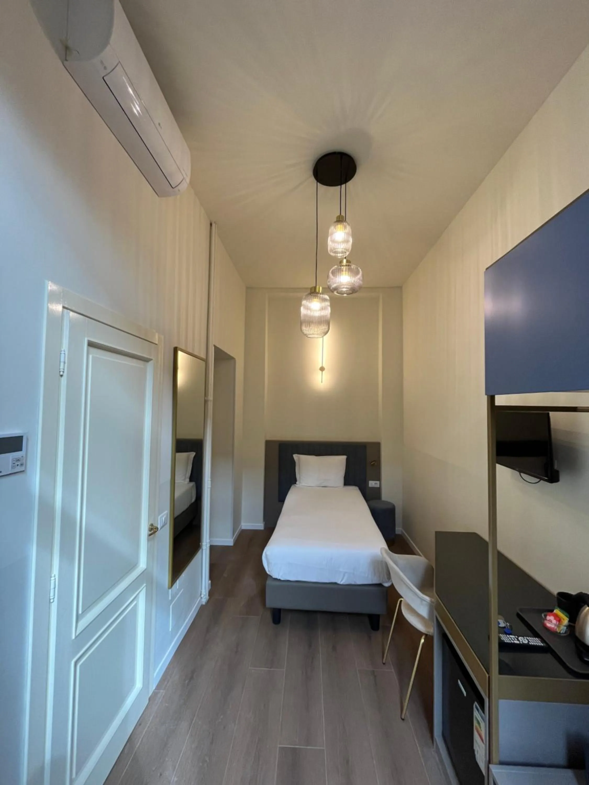 Bed in Hotel Duca D'Aosta