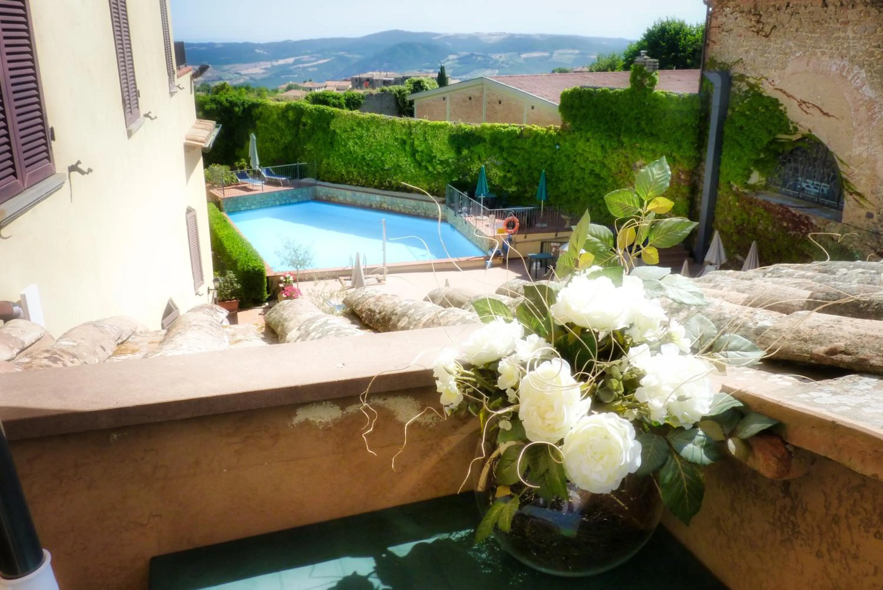Pool view in Hotel San Lino