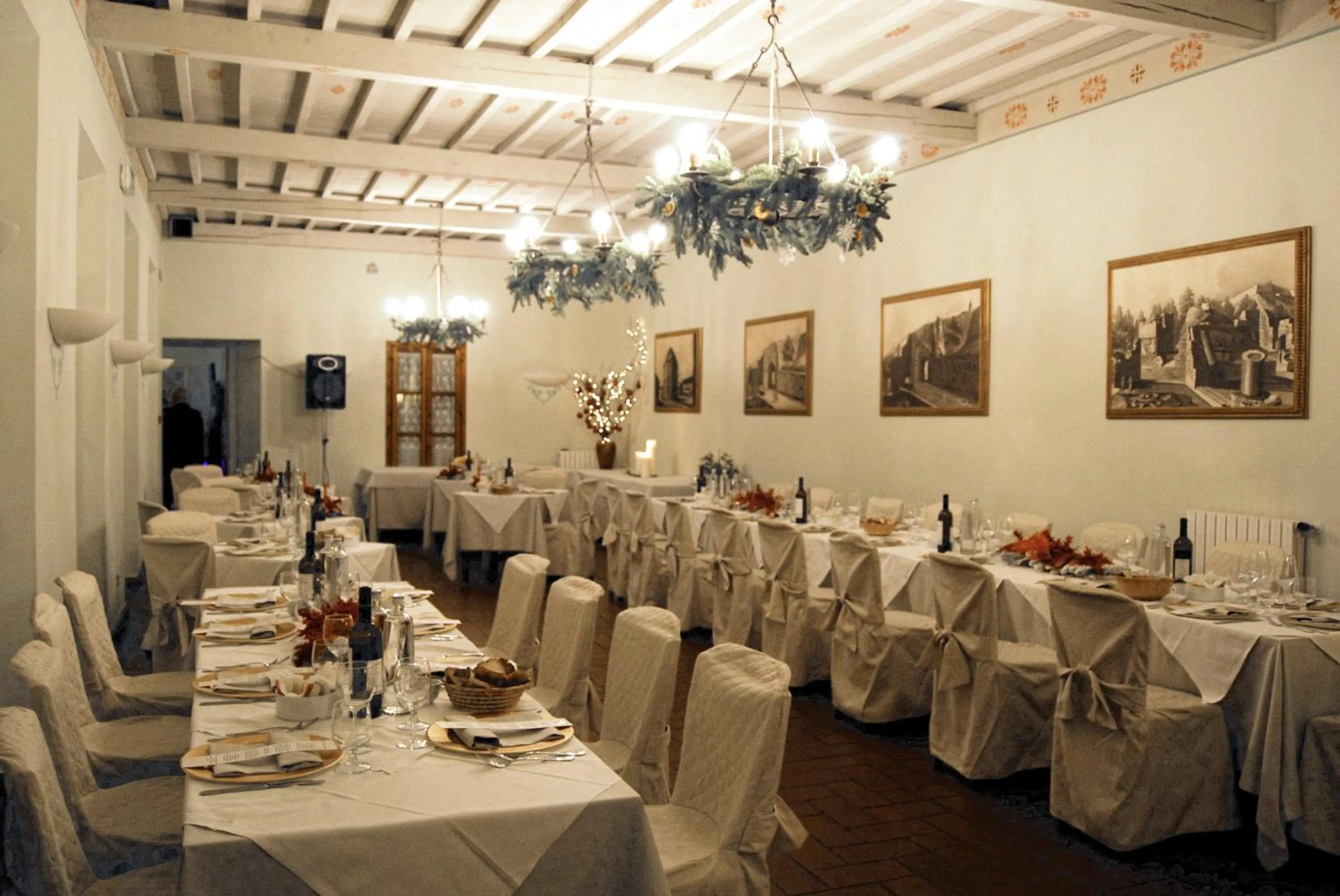 Restaurant/places to eat in Hotel San Lino
