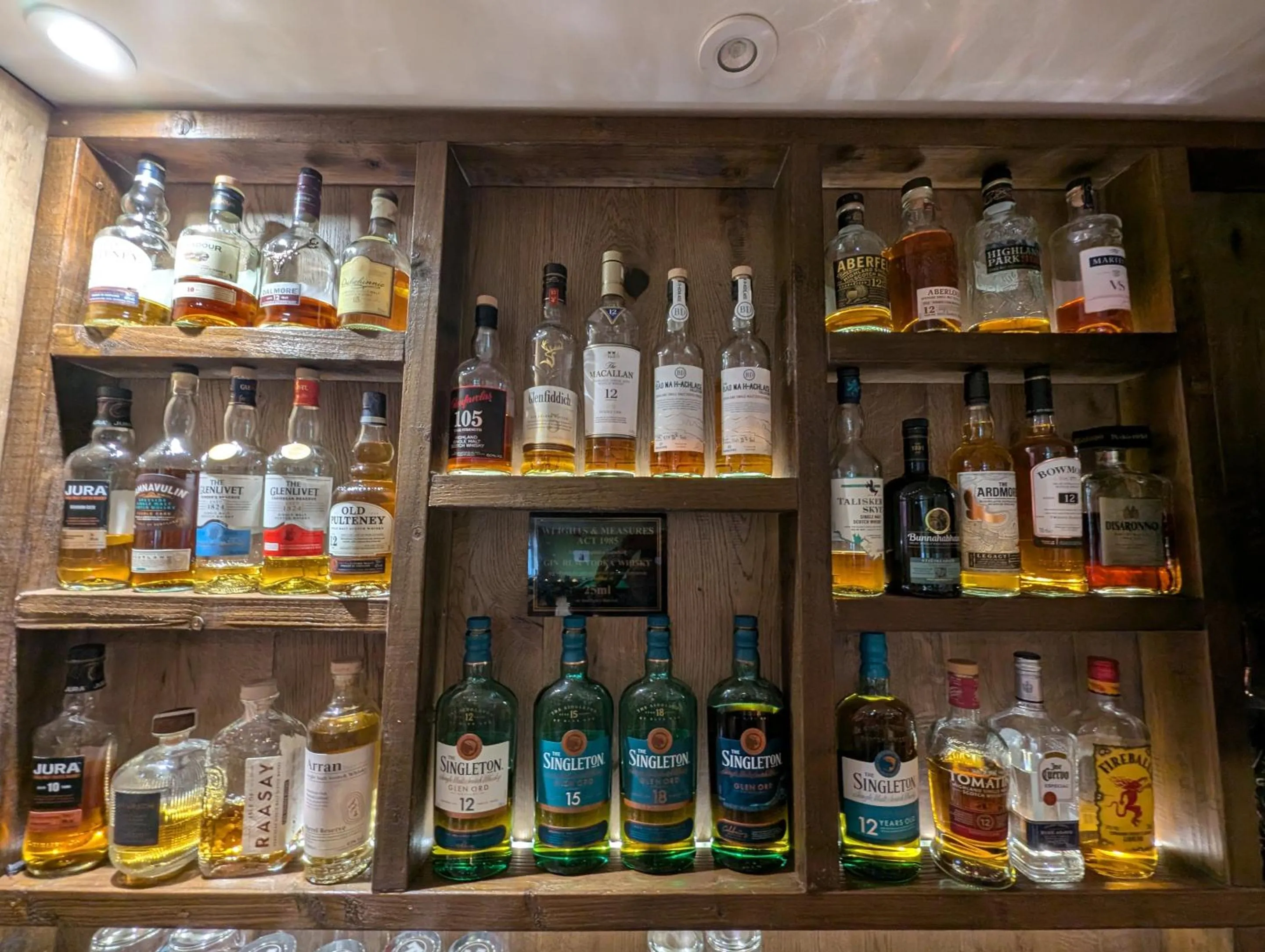 Lounge or bar in Old North Inn Hotel, Inverness