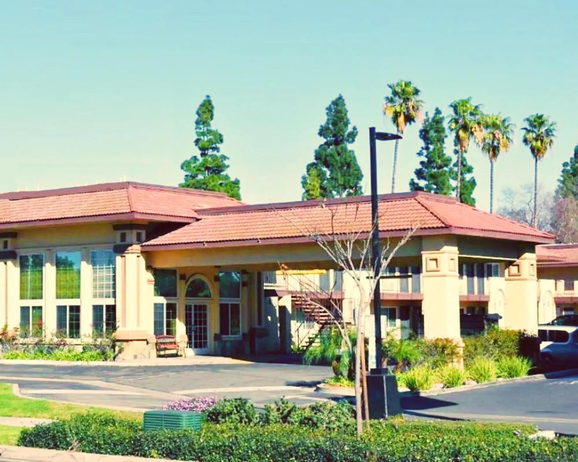 Facade/entrance in Bposhtels Anaheim Facade/entrance in Bposhtels Anaheim