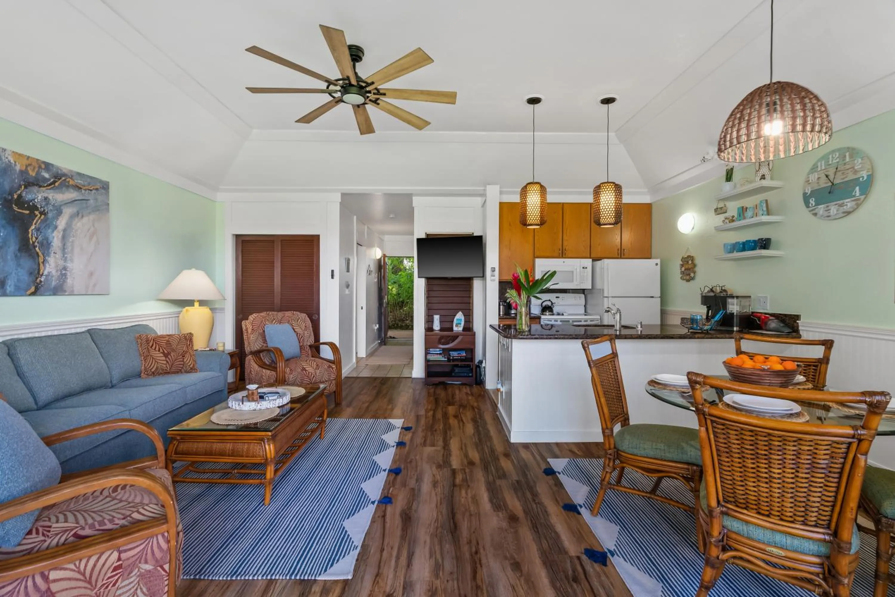 Quiet Kiahuna plantation , New Remodel with AC