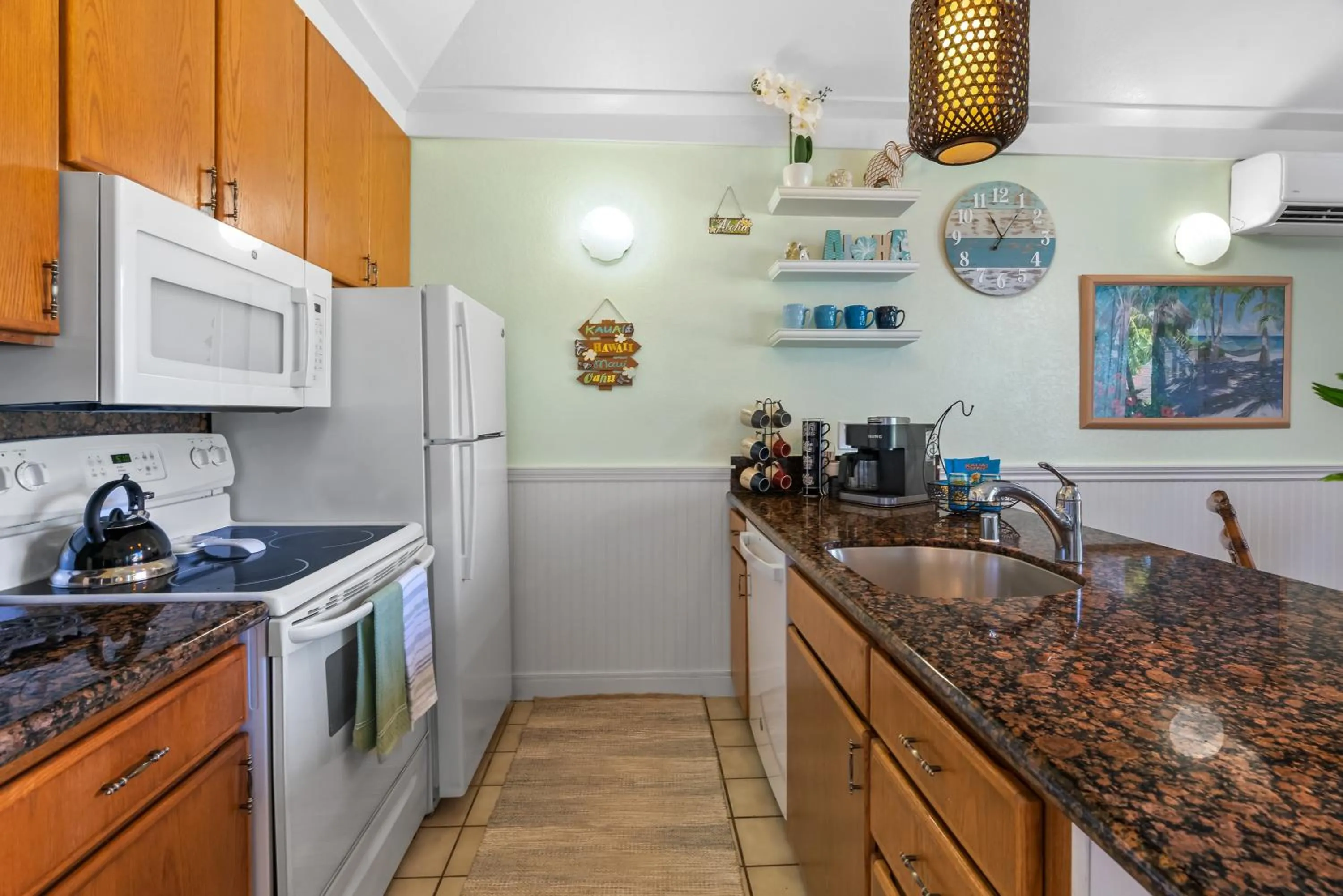 Quiet Kiahuna plantation , New Remodel with AC