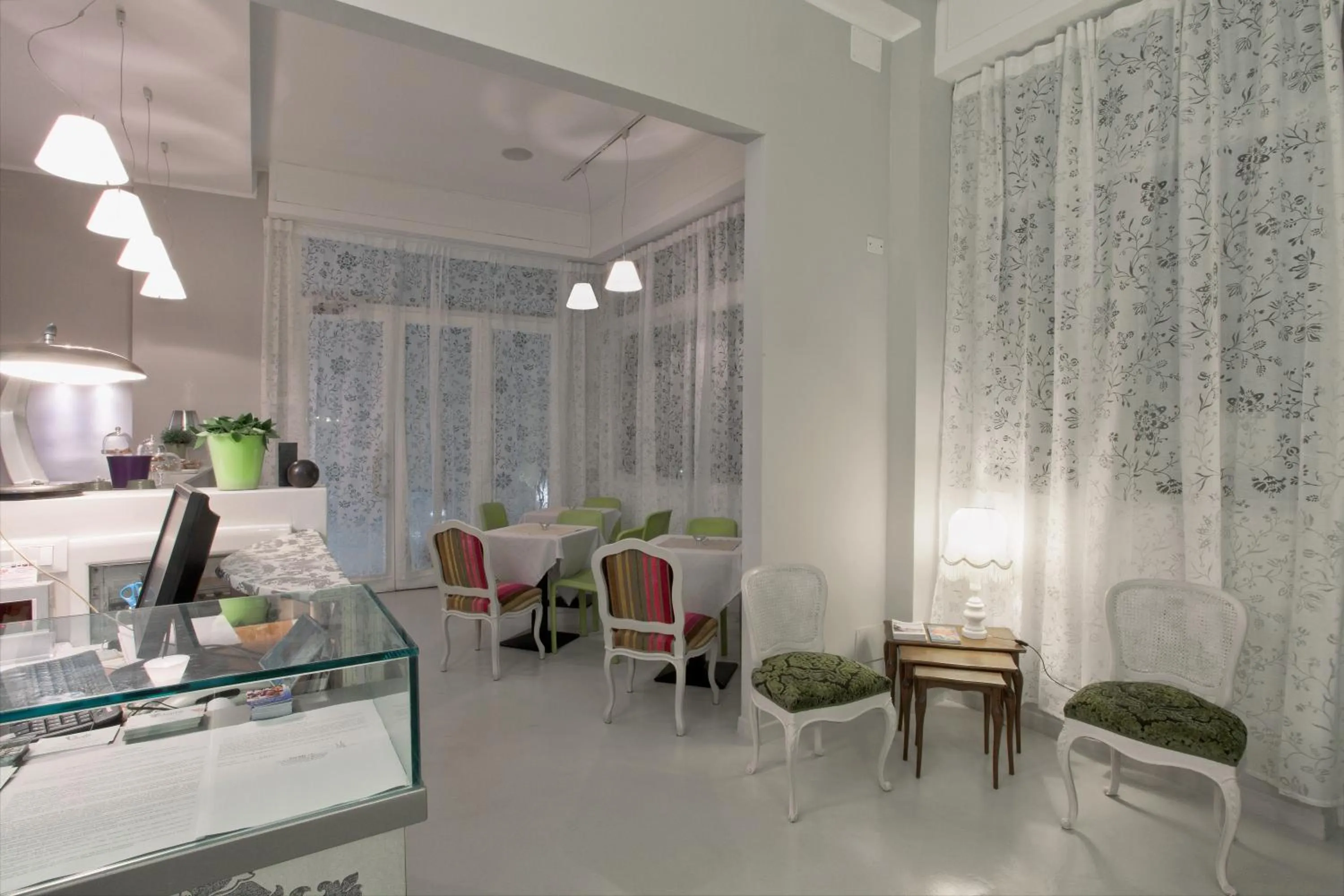 Lobby or reception in MA Hotel