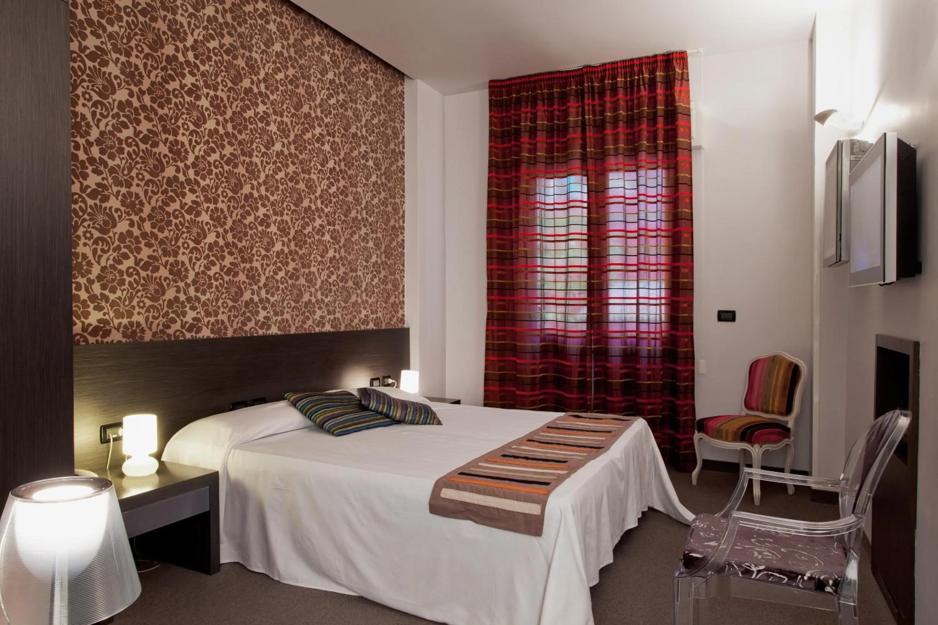 Day, Bed in MA Hotel