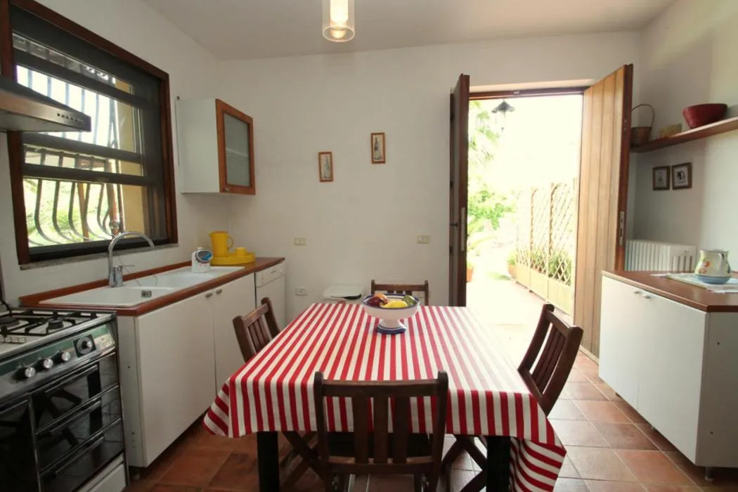 Two-Bedroom Apartment in Villa Tresino Appartamenti