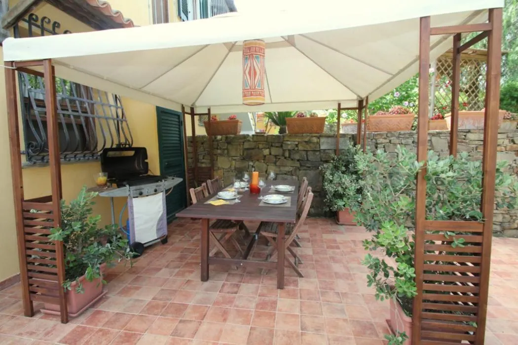 Two-Bedroom Apartment in Villa Tresino Appartamenti
