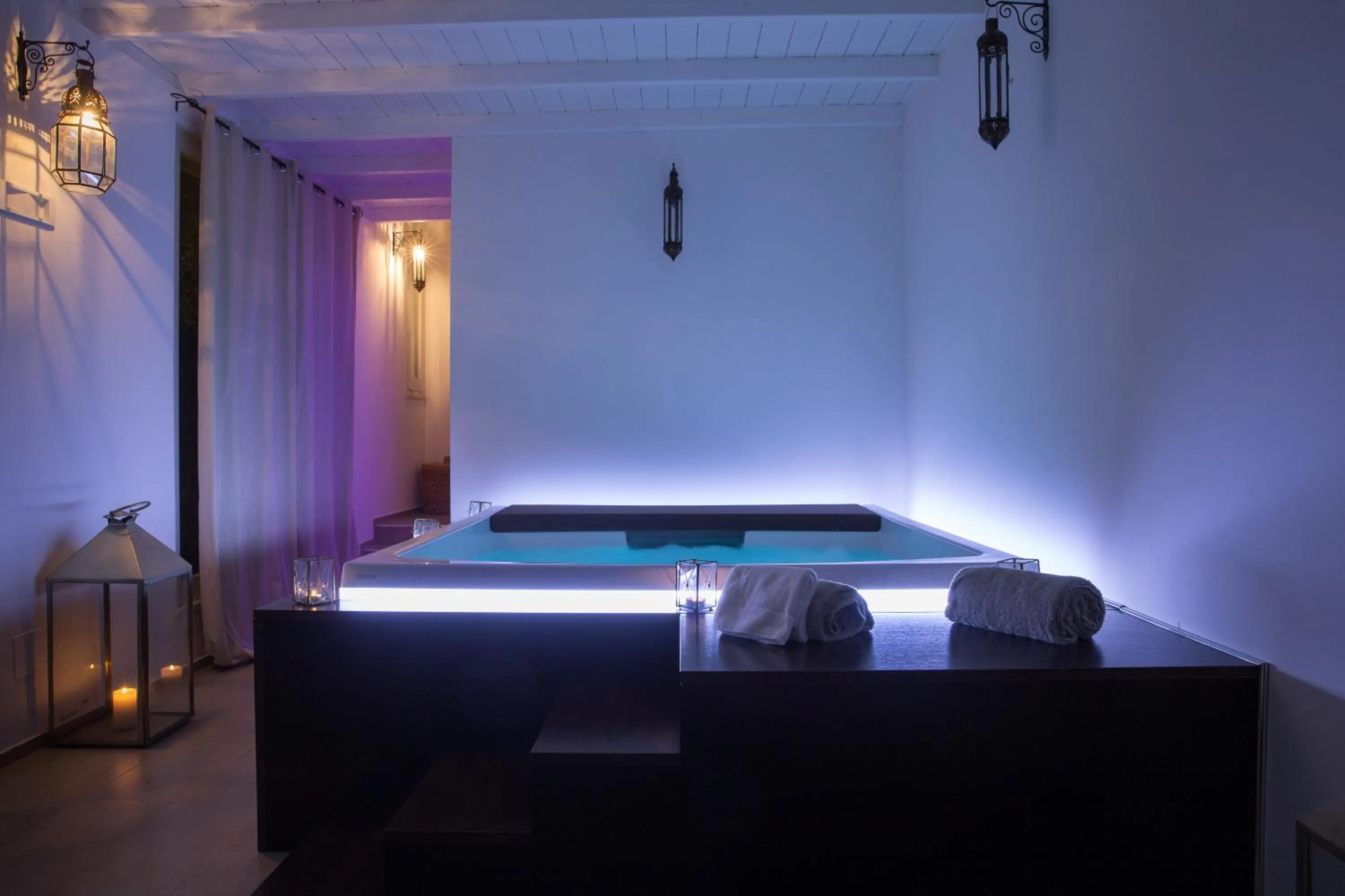 Hot Tub in Tenuta Centoporte