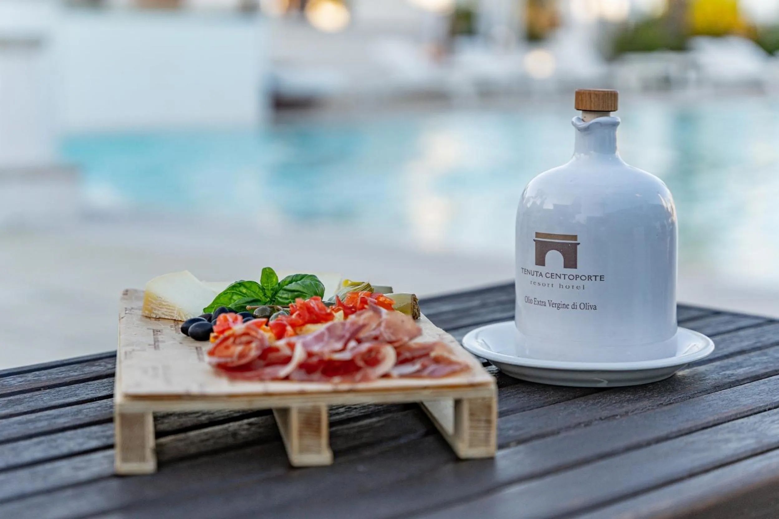 Decorative detail in Tenuta Centoporte