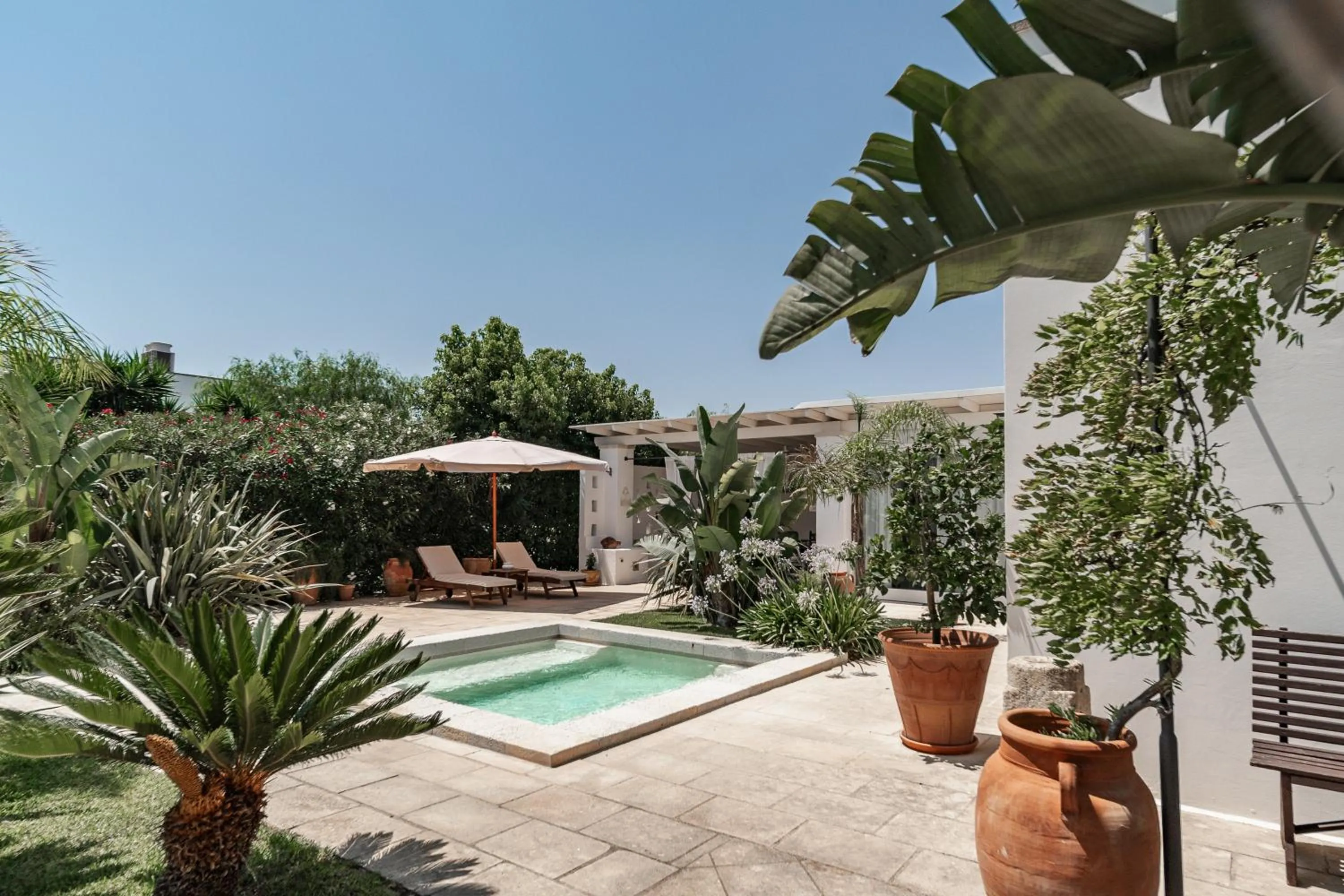 Pool view in Tenuta Centoporte