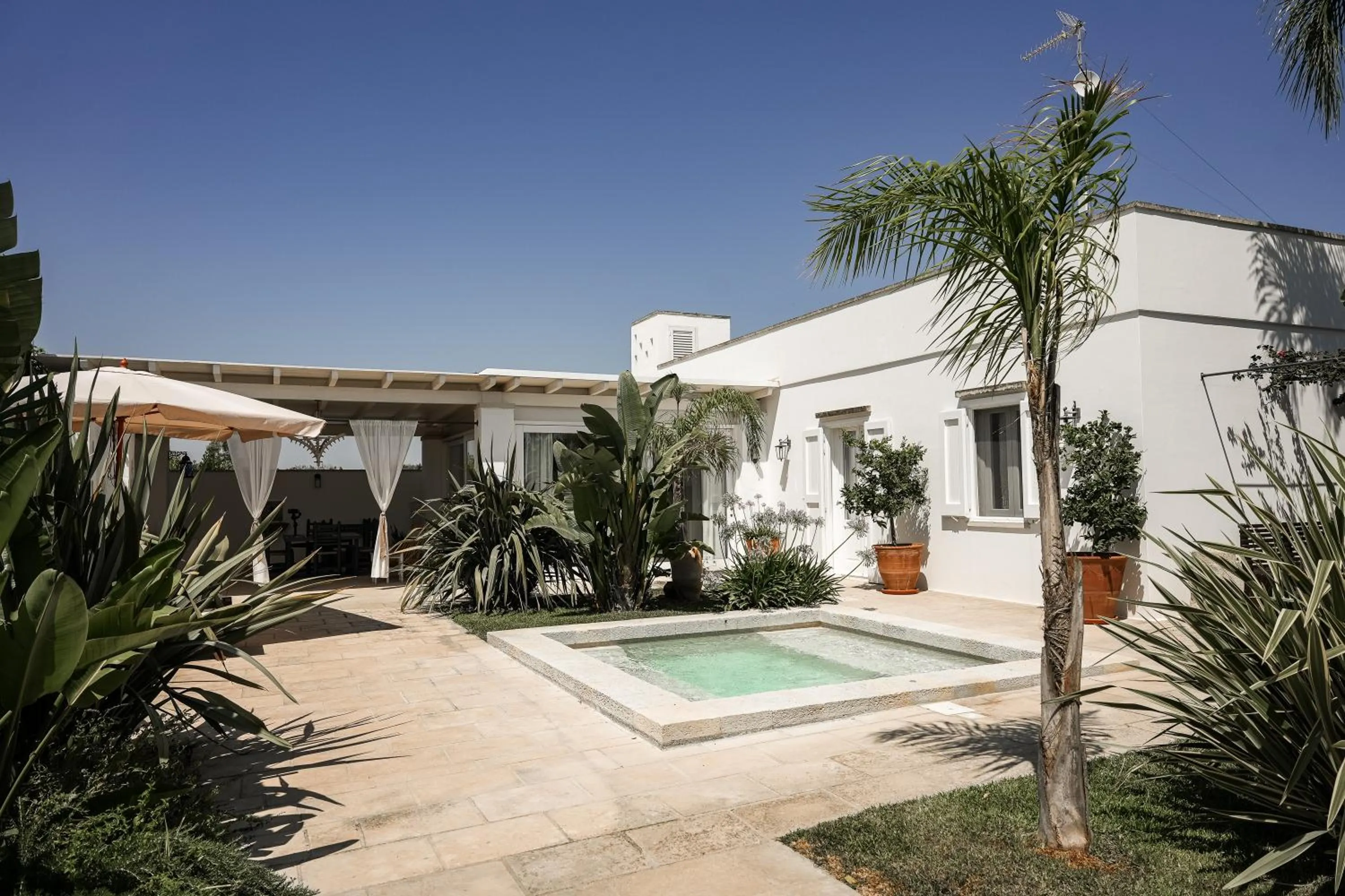 Swimming pool in Tenuta Centoporte