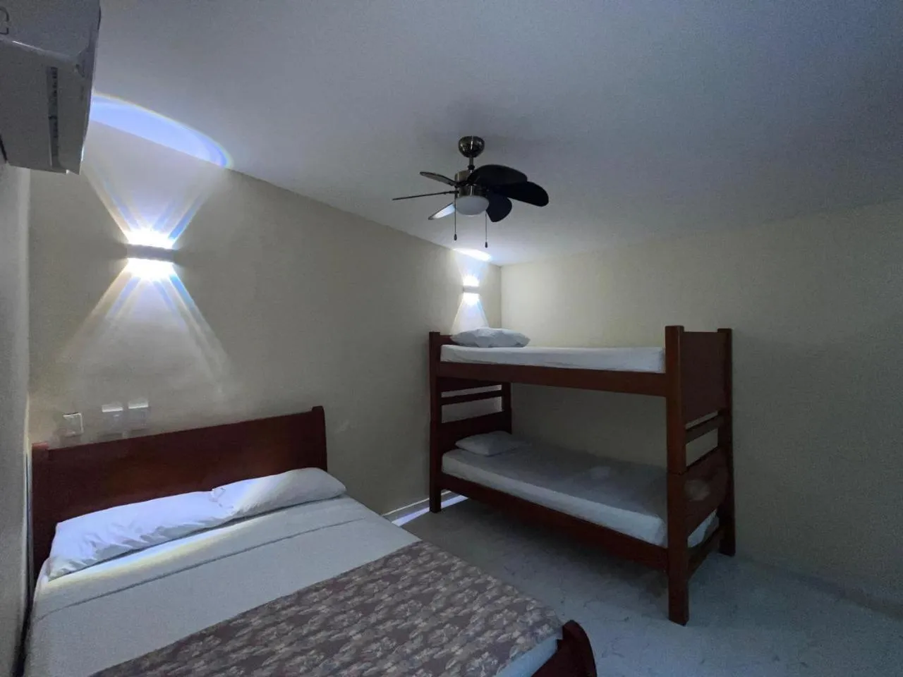 Bed in Hotel Bahia Plaza