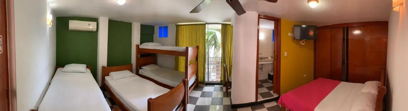 Bed in Hotel Bahia Plaza