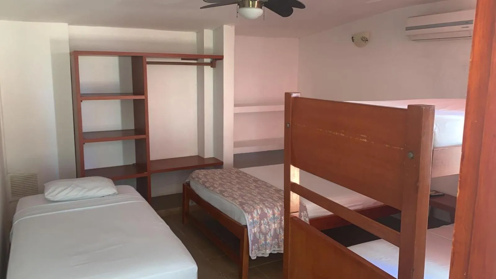 Bed in Hotel Bahia Plaza