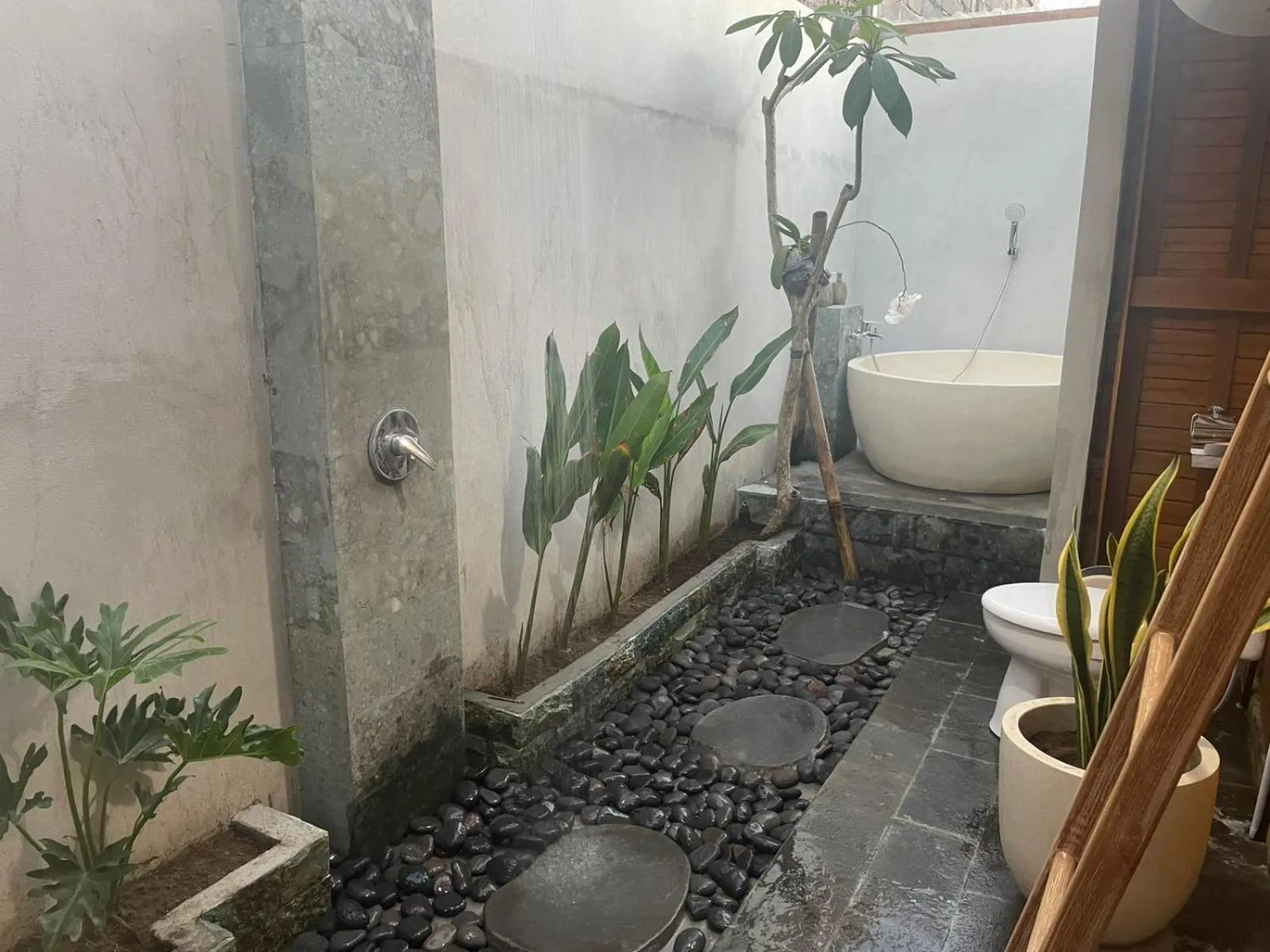 Bathroom in Innora Jungle Resort And Spa