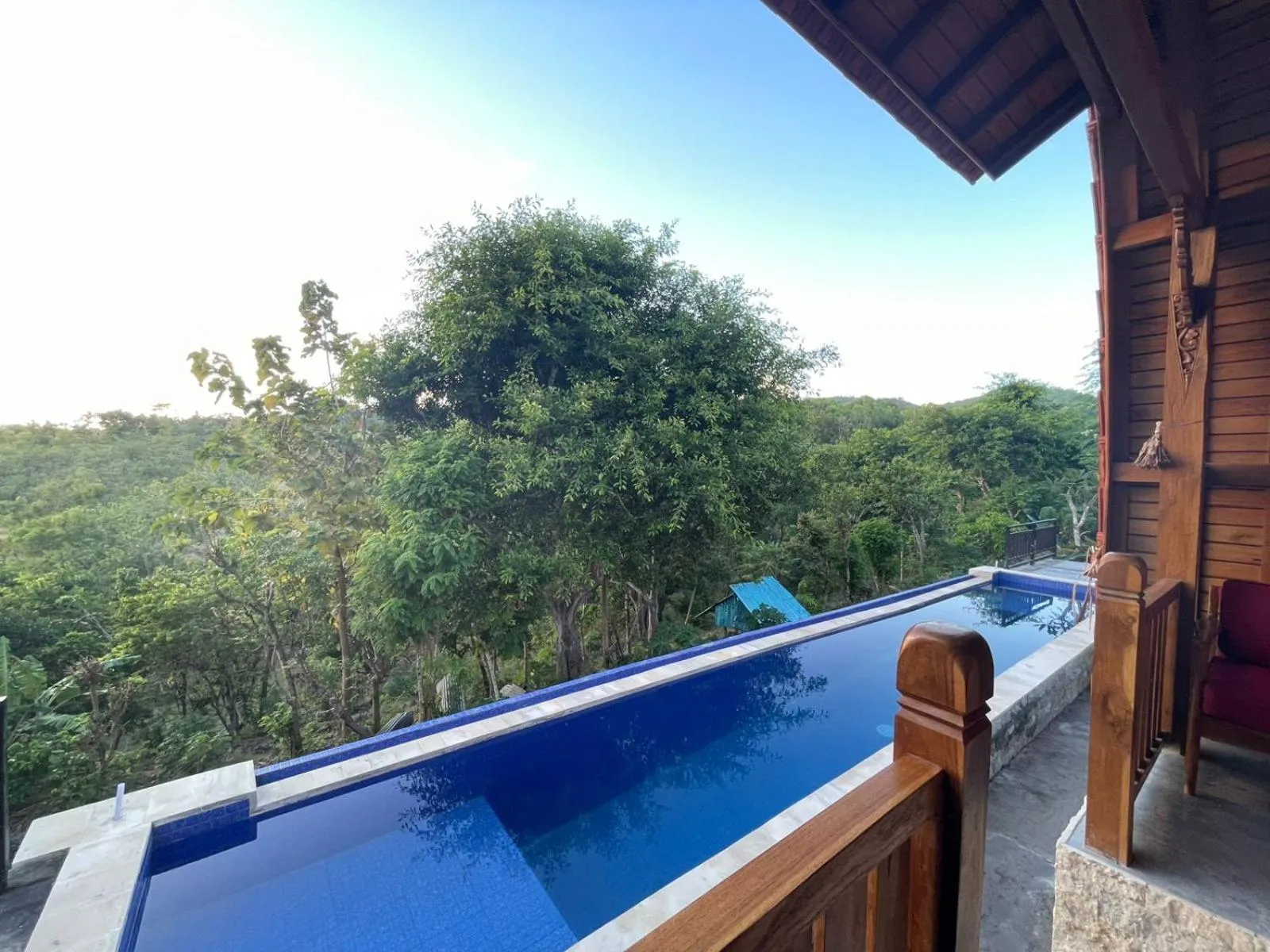 Swimming pool in Innora Jungle Resort And Spa