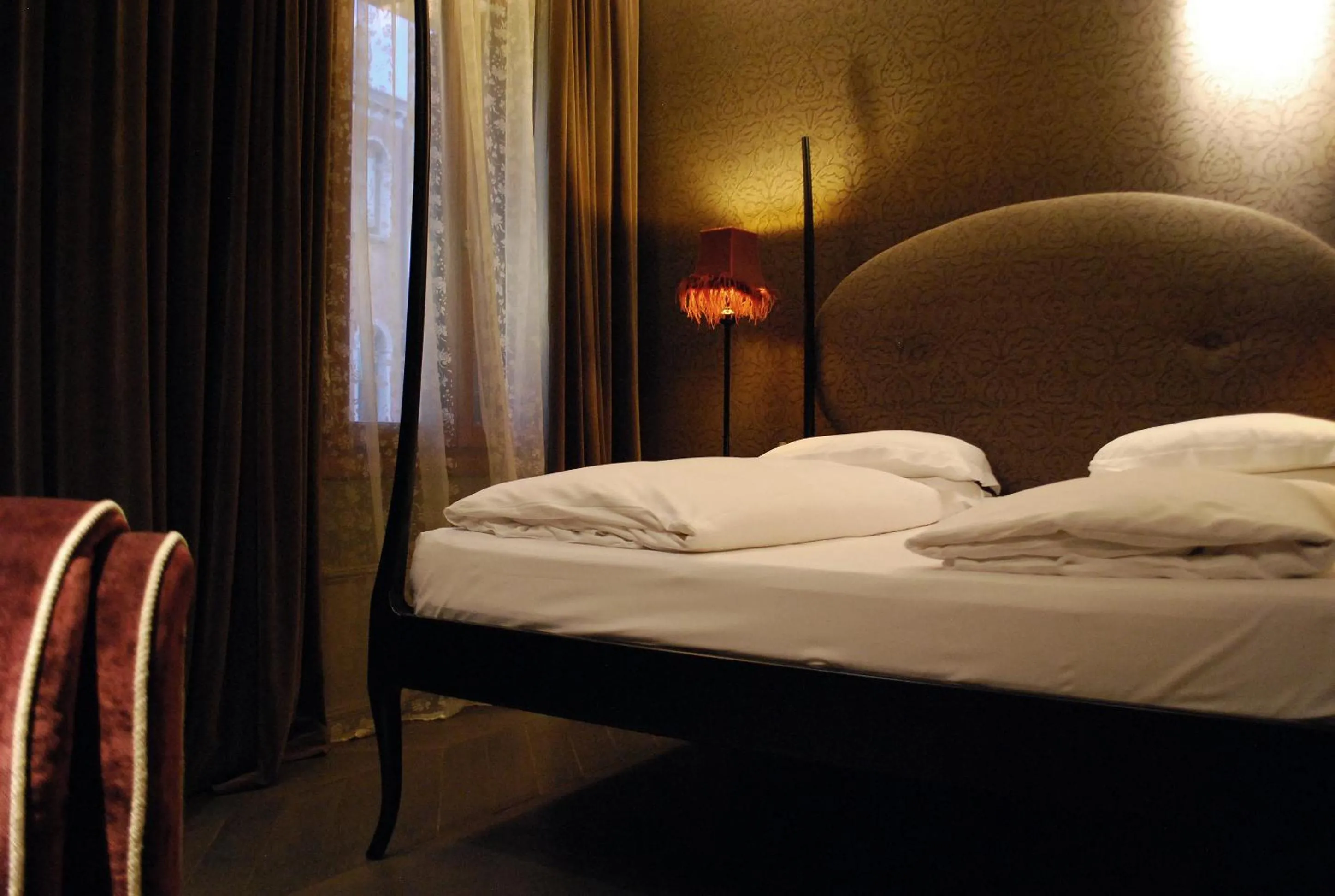 Photo of the whole room, Bed in Hotel Palazzo Barbarigo Sul Canal Grande