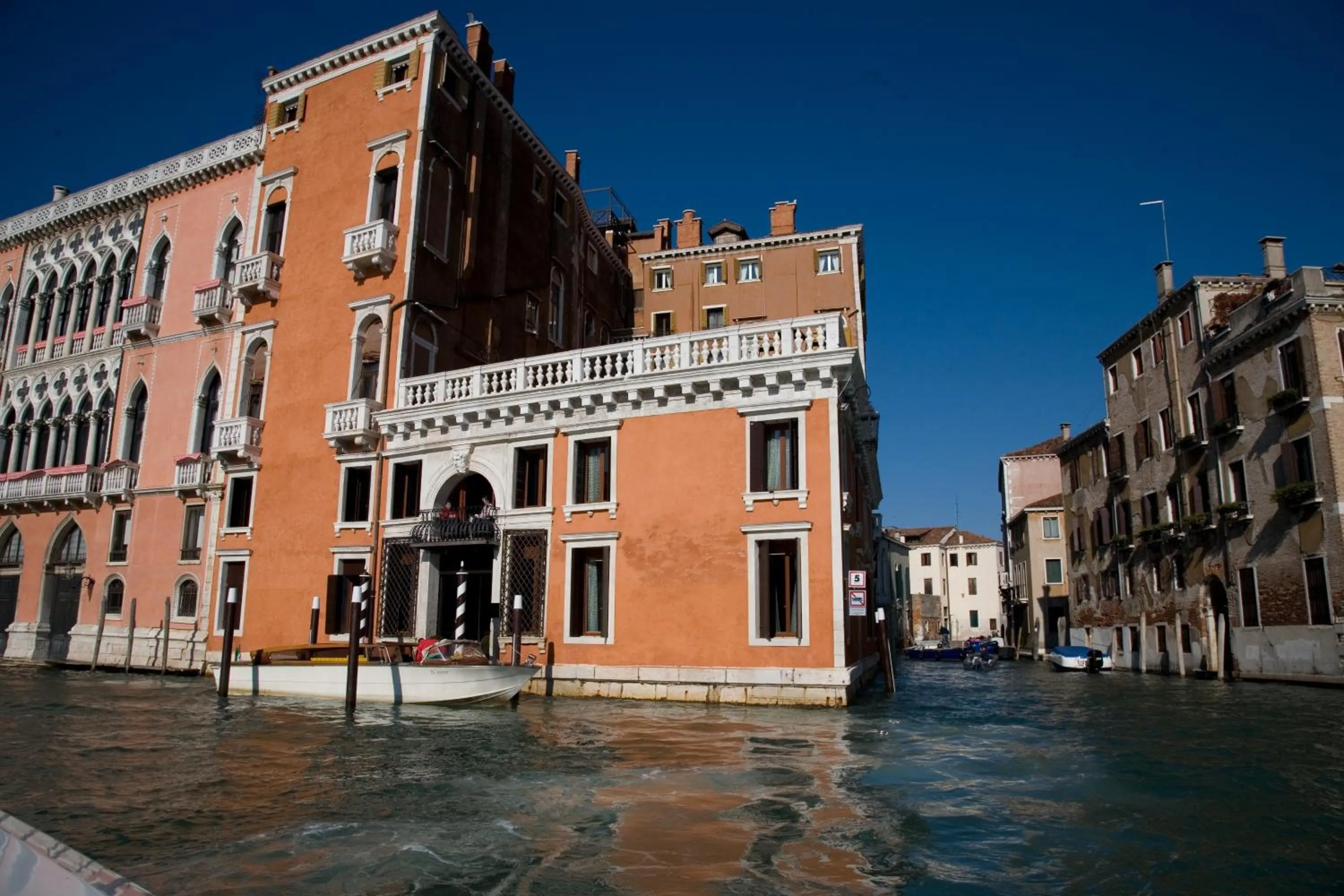 Facade/entrance in Hotel Palazzo Barbarigo Sul Canal Grande
