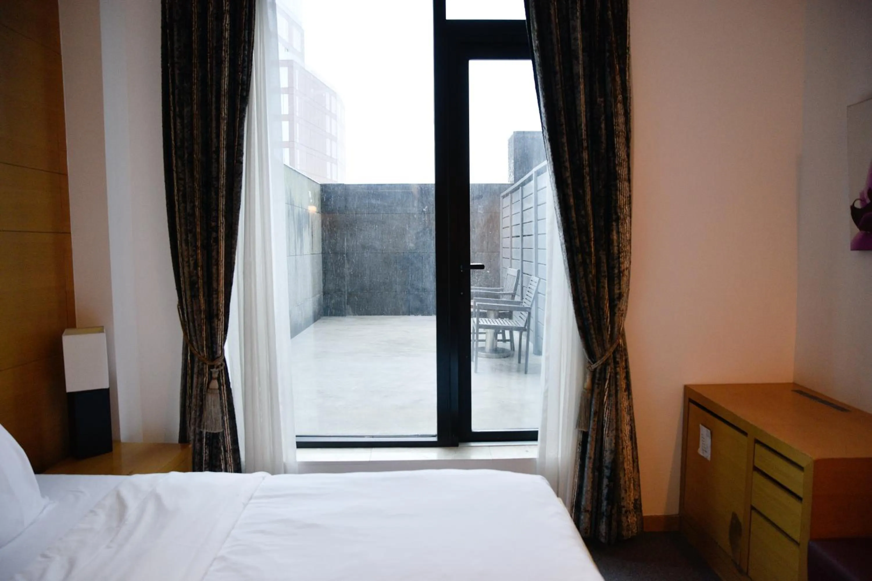 Garden, Bed in The One Boutique Hotel