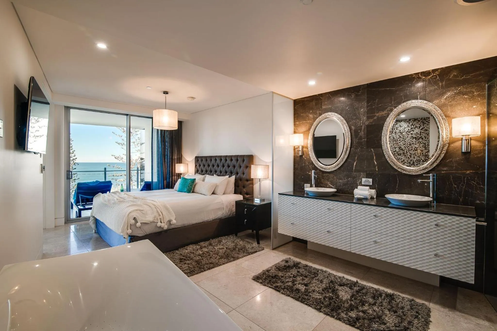 Bedroom, Bed in Sea Pearl A1 Beach Resort