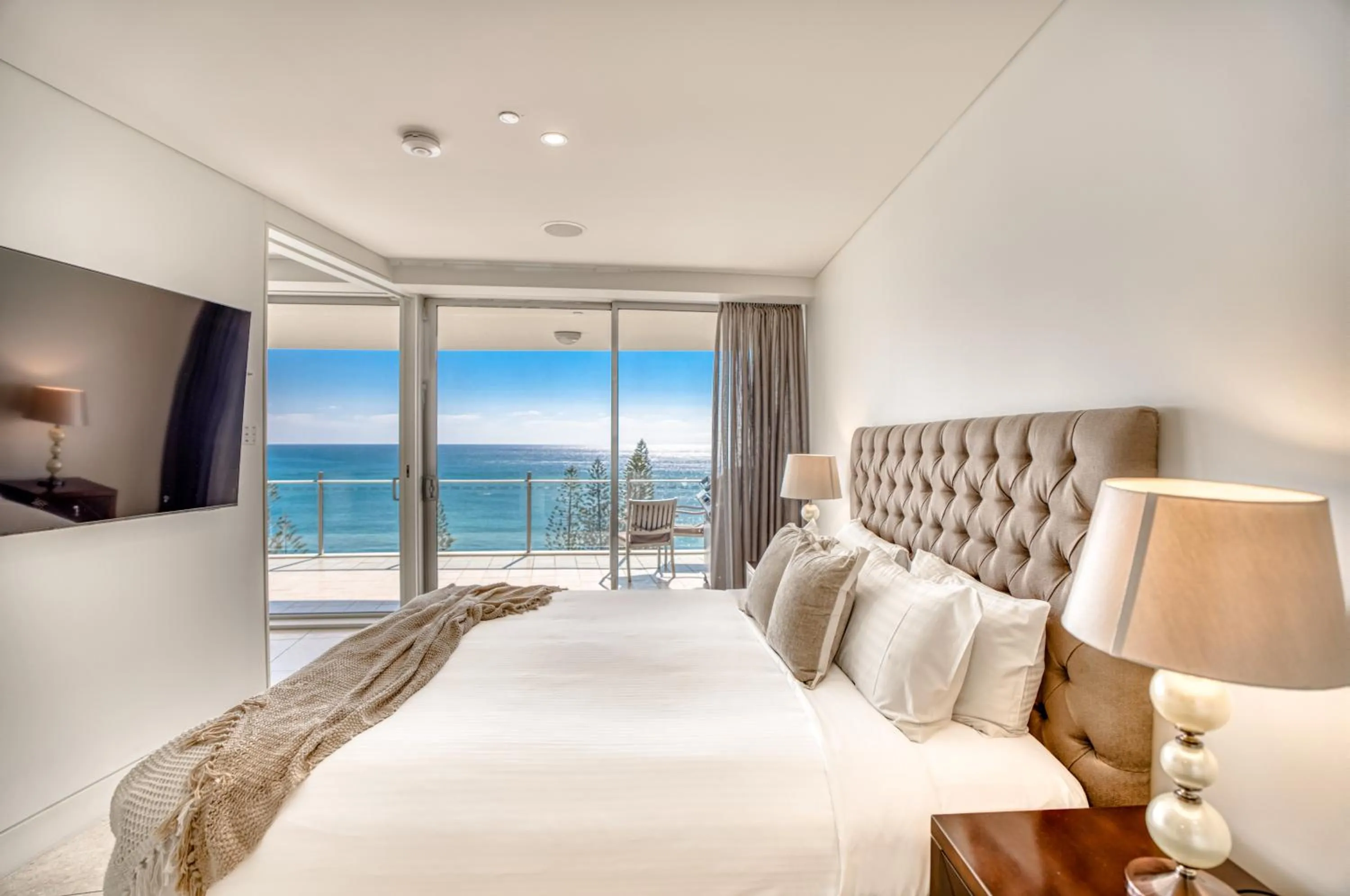 TV and multimedia, Bed in Sea Pearl A1 Beach Resort