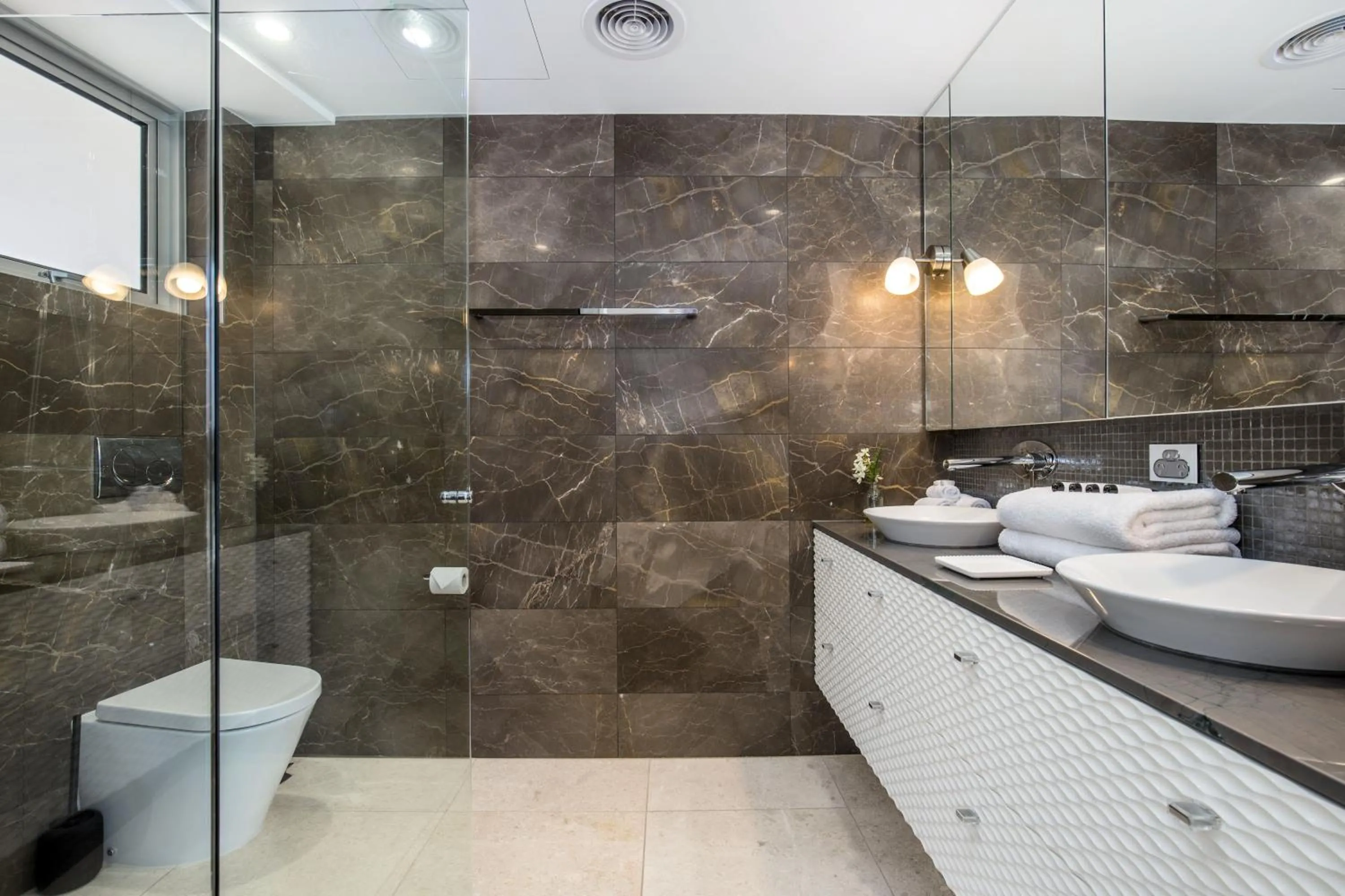 Bathroom in Sea Pearl A1 Beach Resort