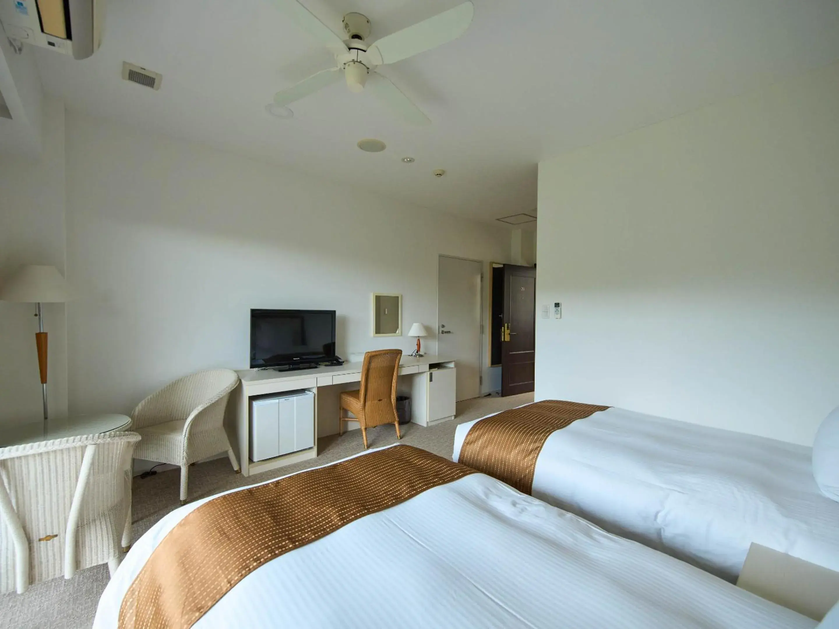 Standard Twin Room - single occupancy - Non-Smoking in Hotel Holistic Resort Wakayama Standard Twin Room - single occupancy - Non-Smoking in Hotel Holistic Resort Wakayama