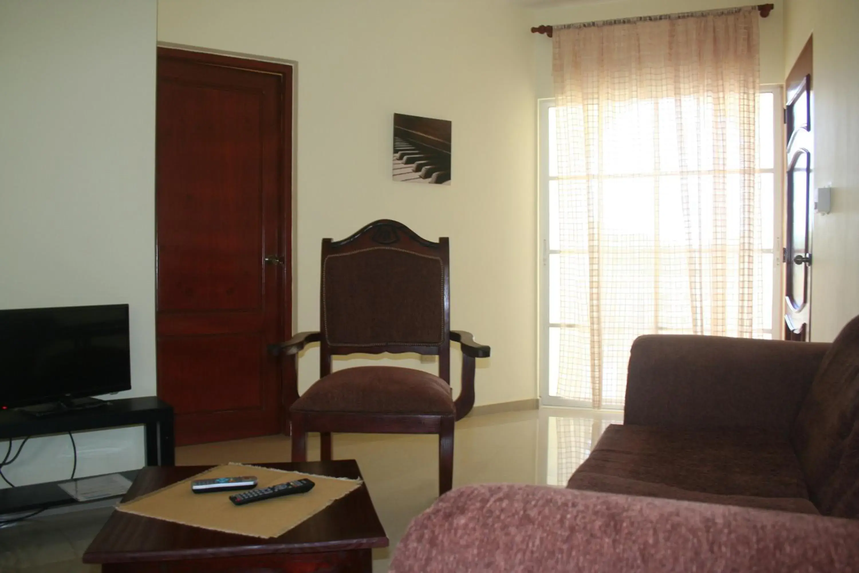 One-Bedroom Apartment with Air Conditioning in Costambar One-Bedroom Apartment with Air Conditioning in Costambar