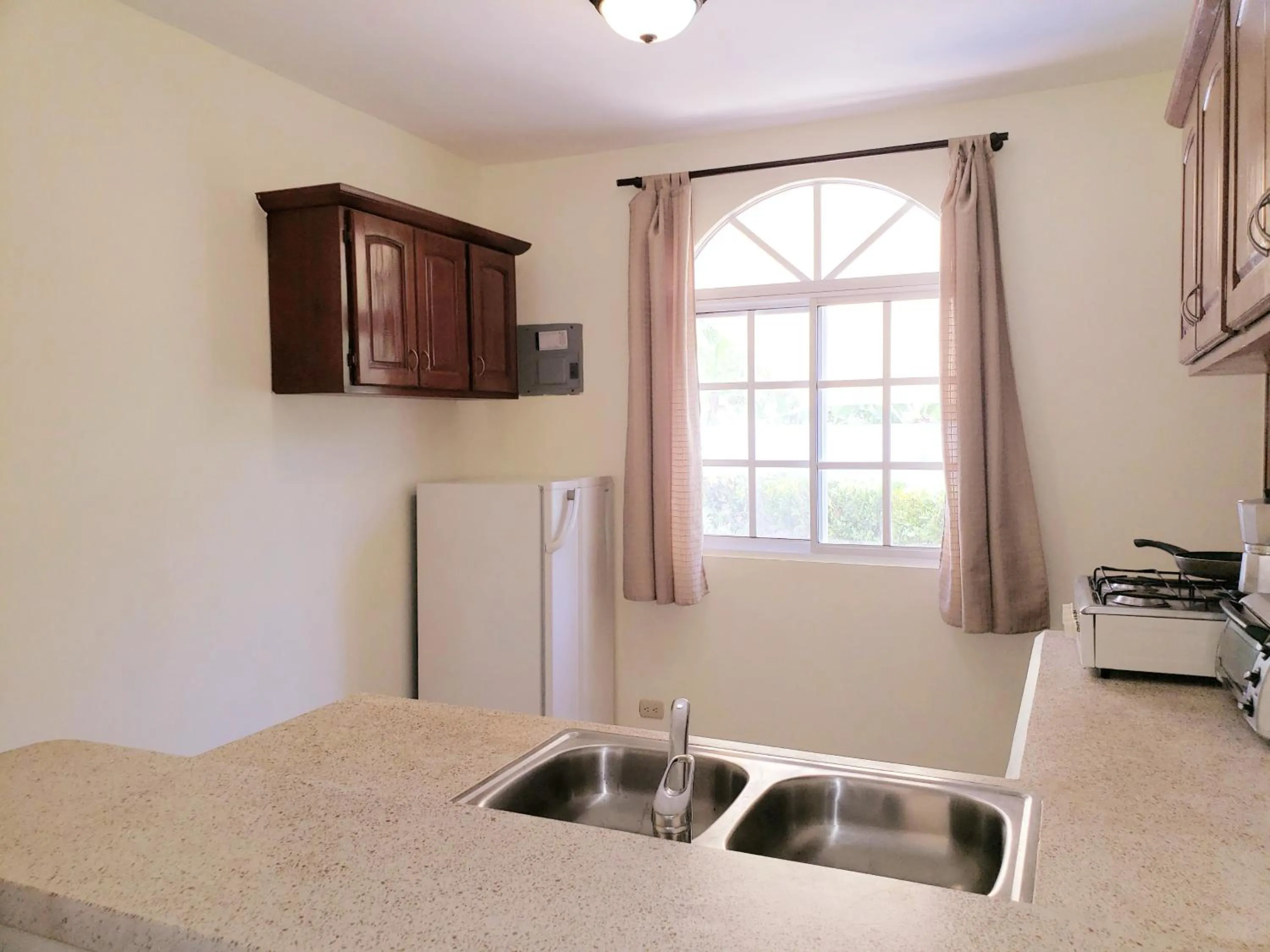 Kitchen or kitchenette in Costambar