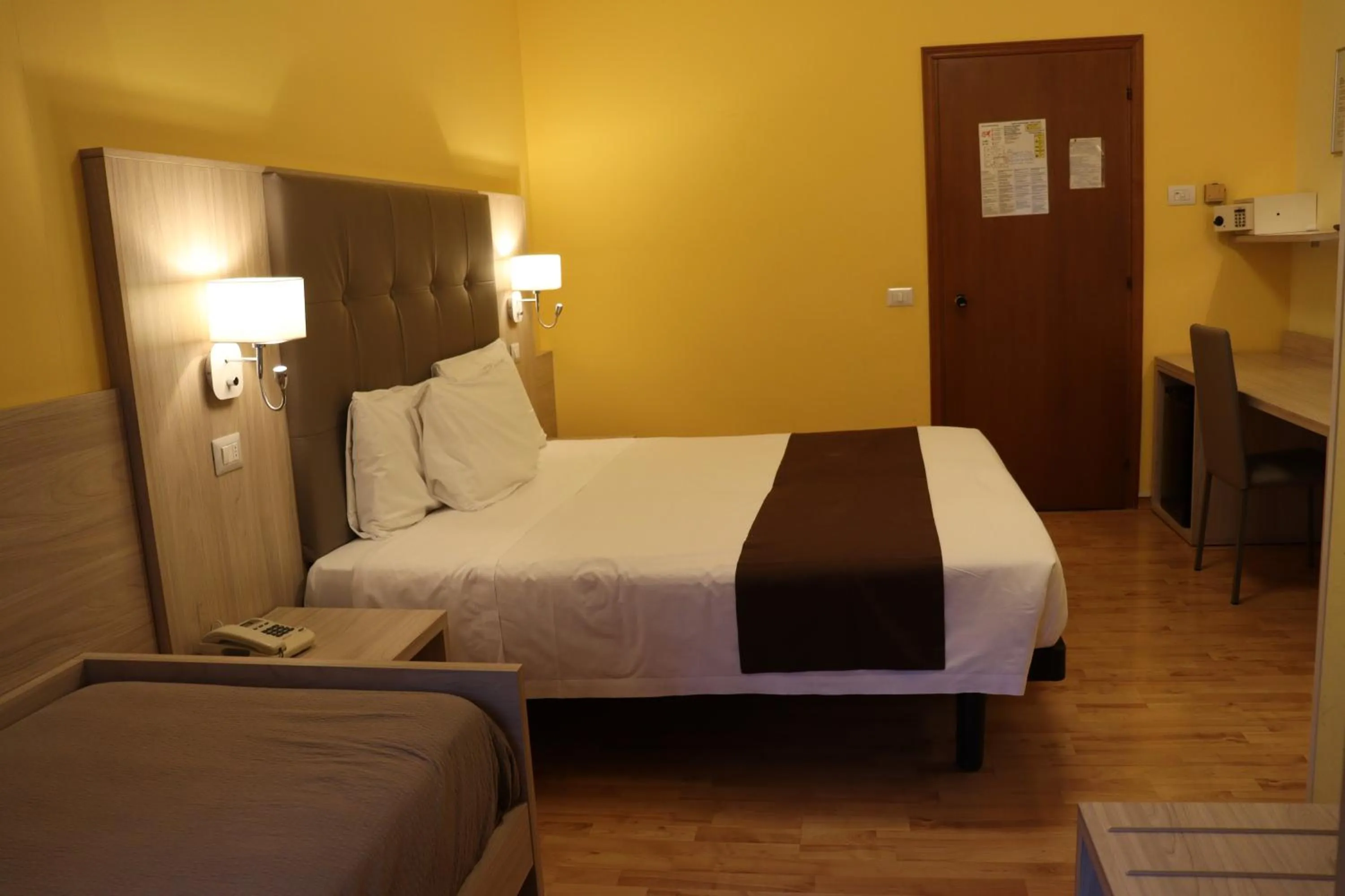 Bed in Hotel Montereale