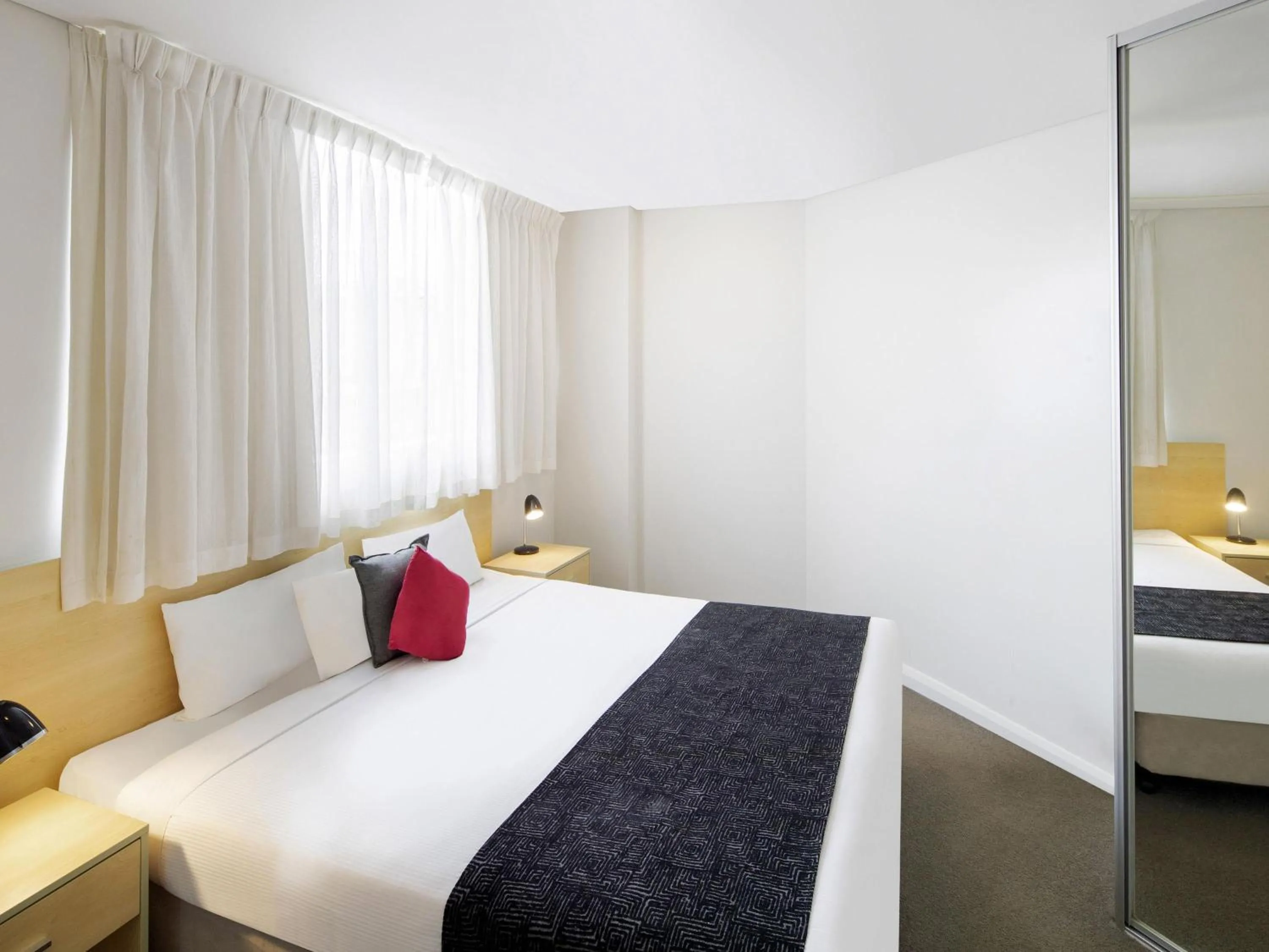 Bedroom, Bed in Mantra Castle Hill Sydney, an Accor Hotel