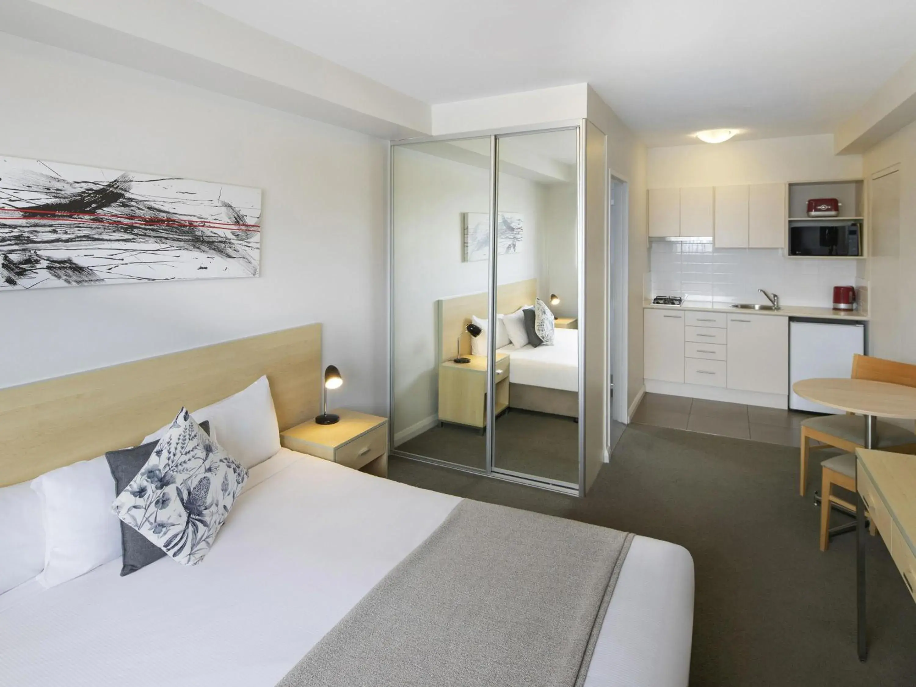 Queen Studio in Mantra Castle Hill Sydney, an Accor Hotel Queen Studio in Mantra Castle Hill Sydney, an Accor Hotel