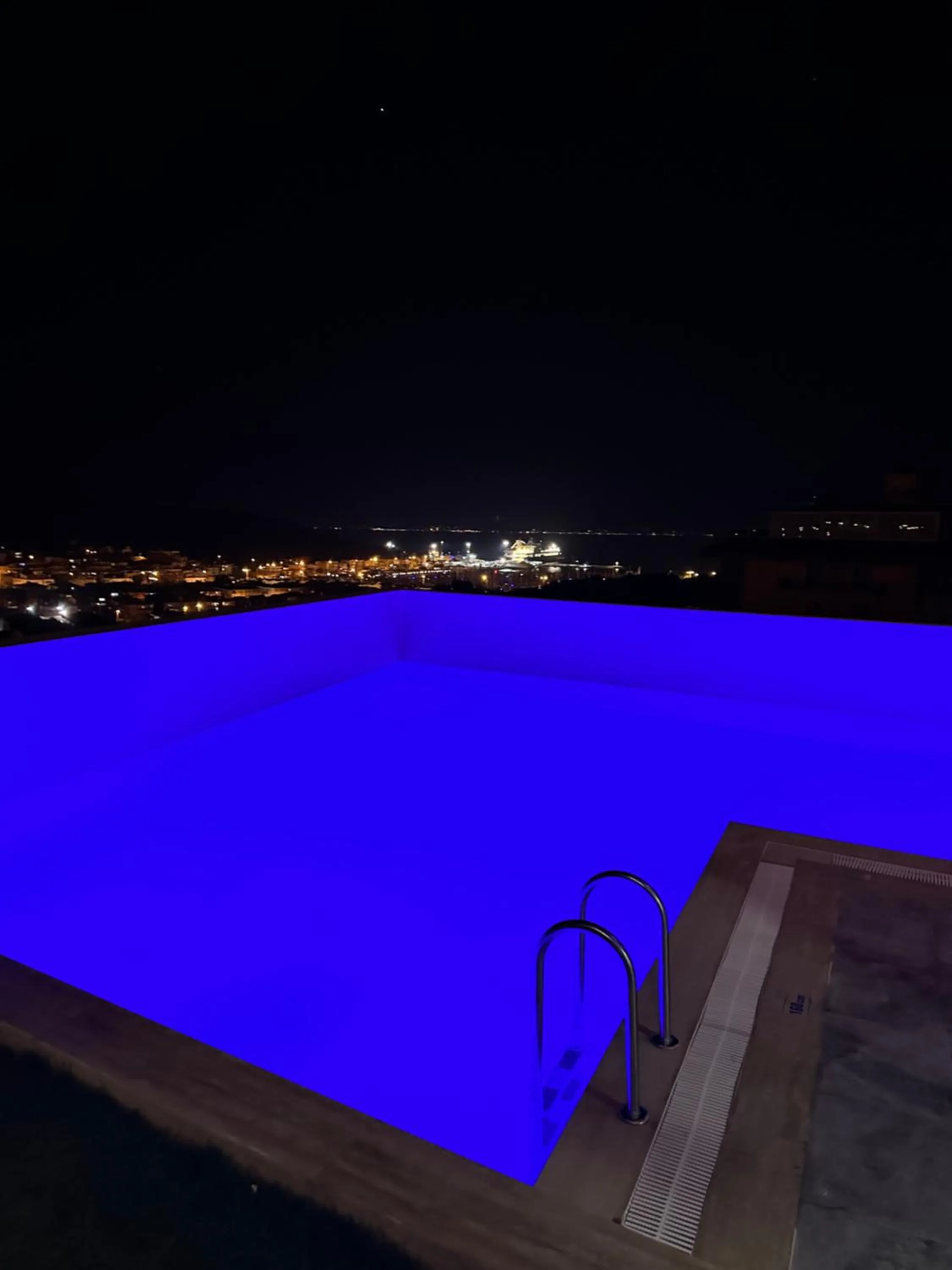Swimming pool in Nova Butik Hotel Çeşme